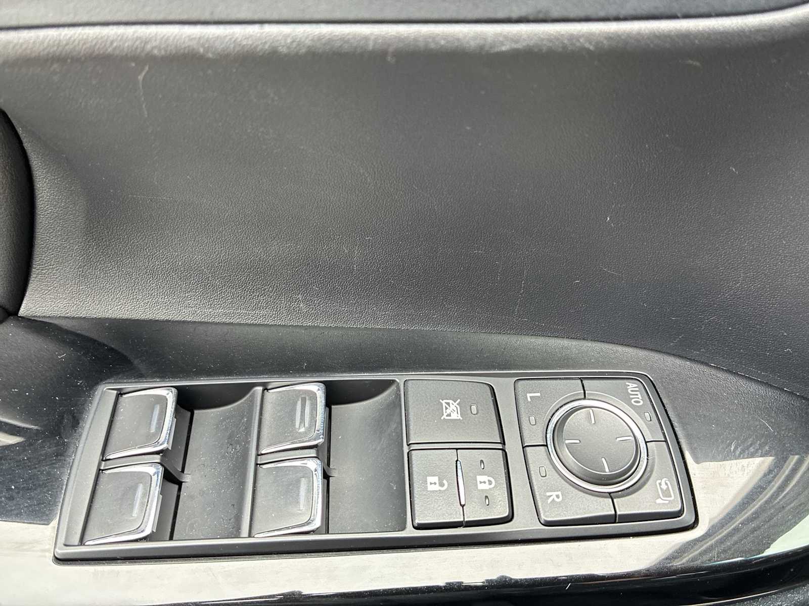 2017 Lexus LX 570 - Photo 15