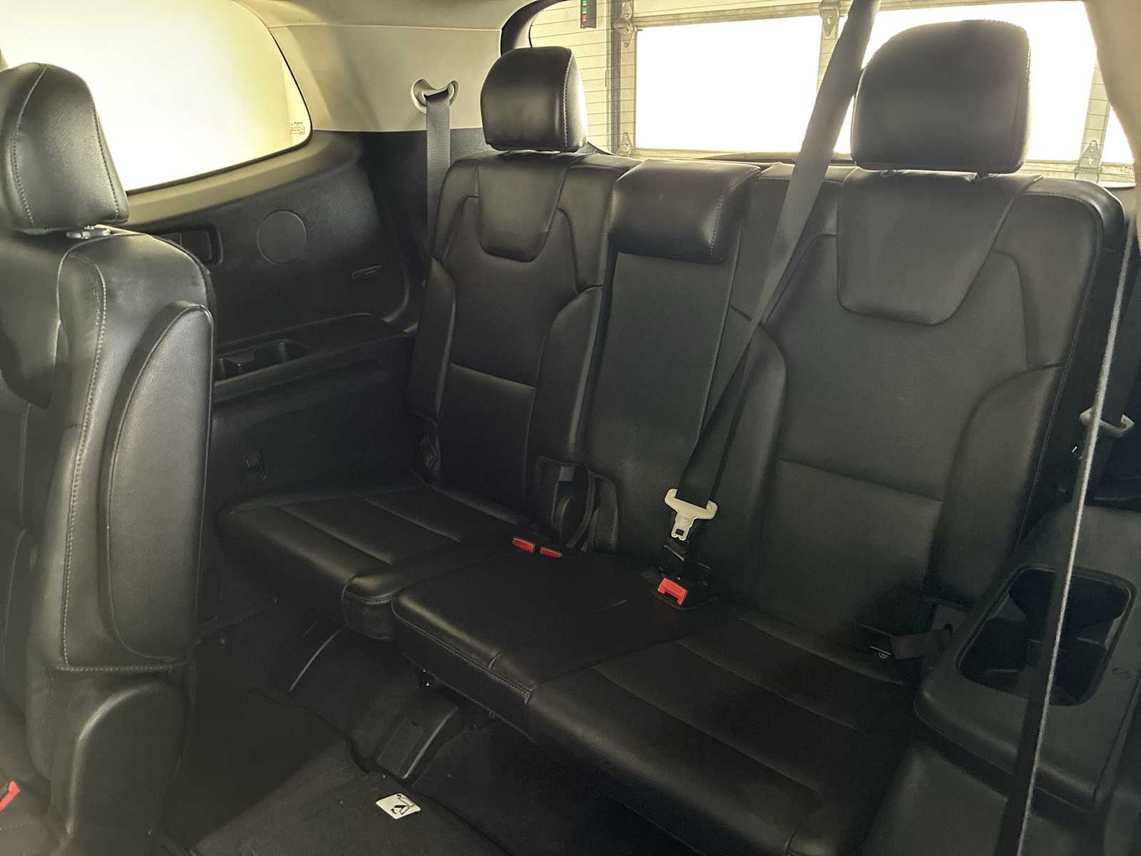 Thumbnail: 2022 Kia Telluride - 26