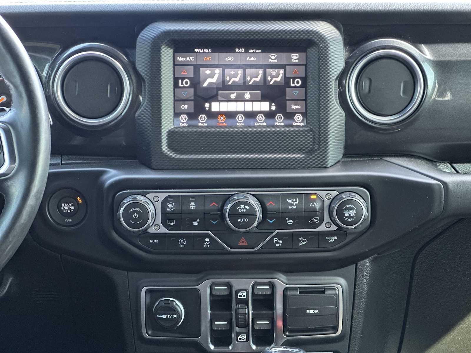 Thumbnail: 2020 Jeep Wrangler - 16