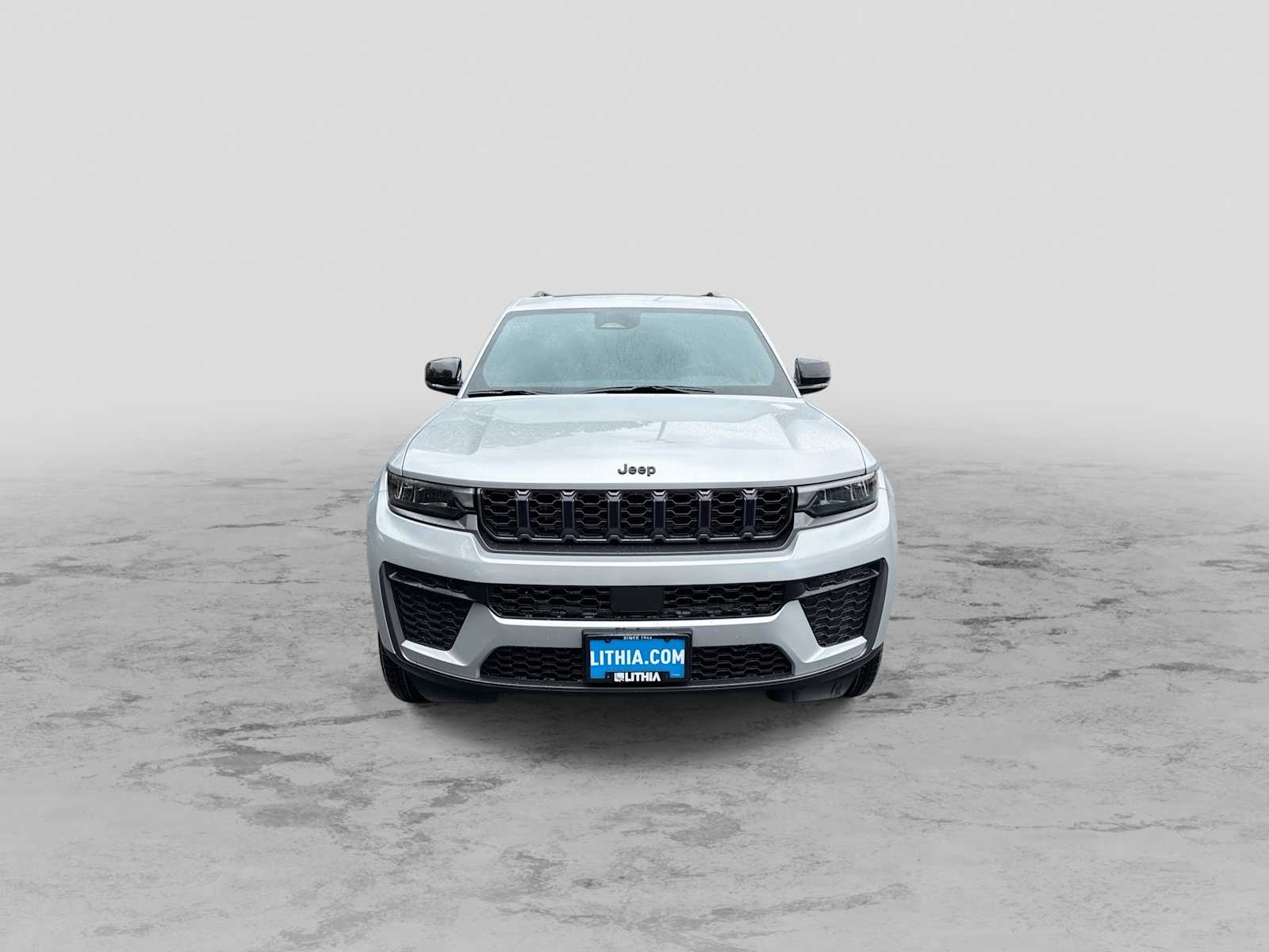 Thumbnail: 2026 Jeep Grand Cherokee - 3