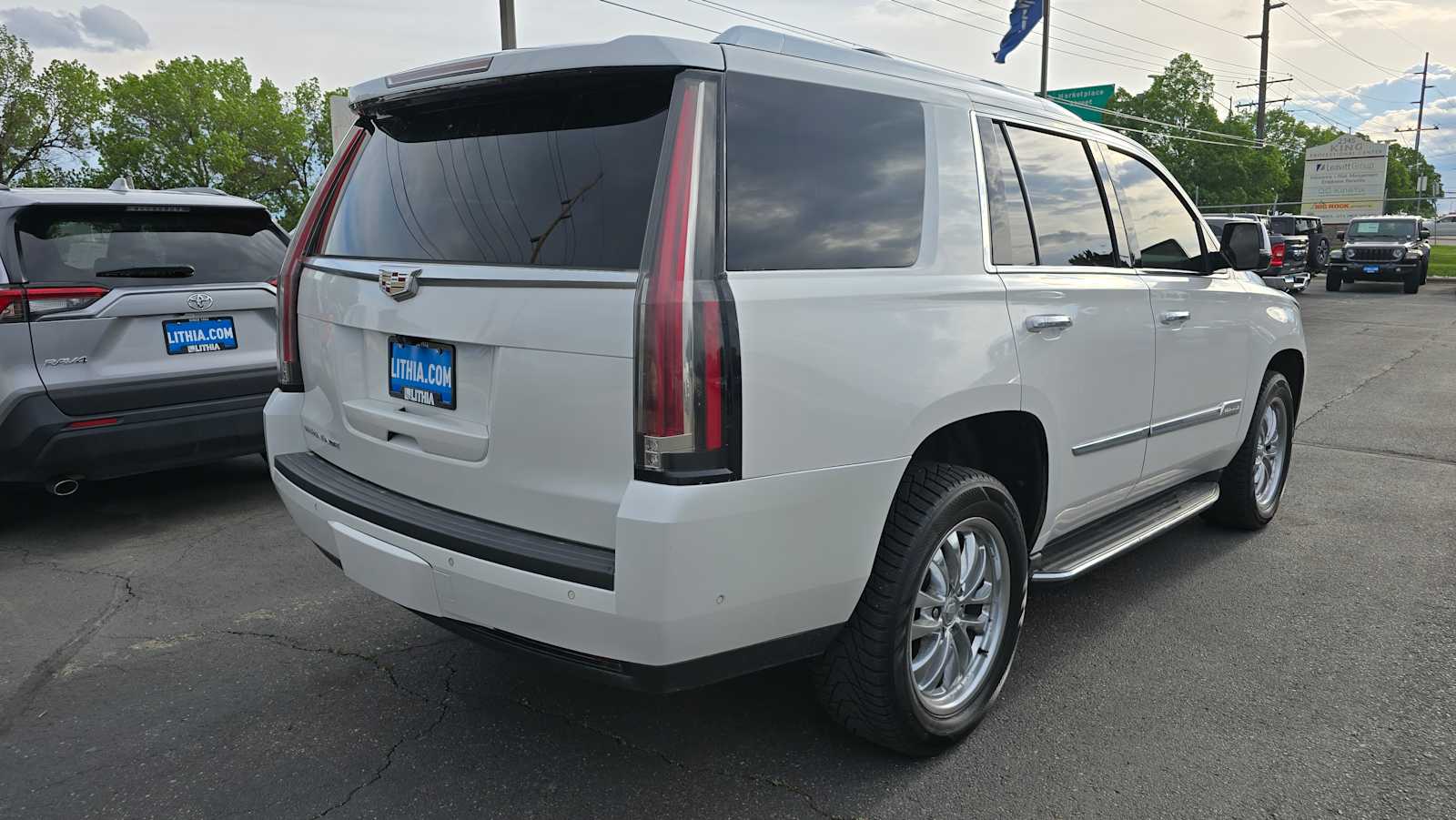 Thumbnail: 2018 Cadillac Escalade - 6
