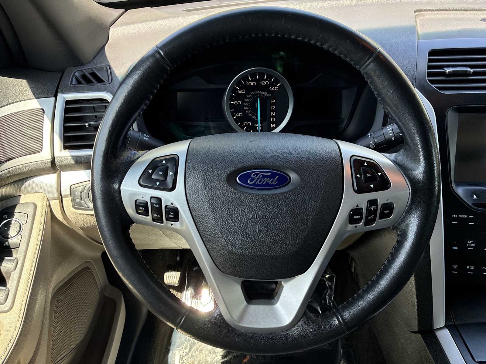 Thumbnail: 2011 Ford Explorer - 11
