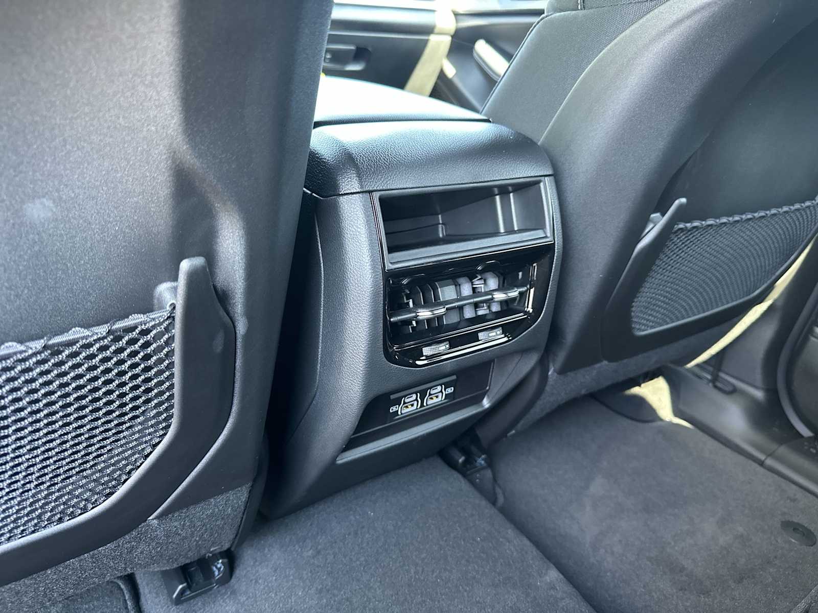 Thumbnail: 2025 Jeep Grand Cherokee - 21