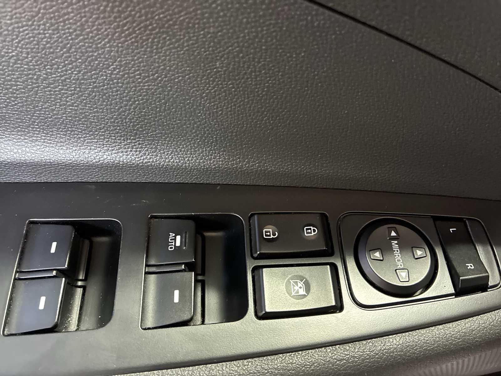 Thumbnail: 2019 Hyundai Tucson - 15