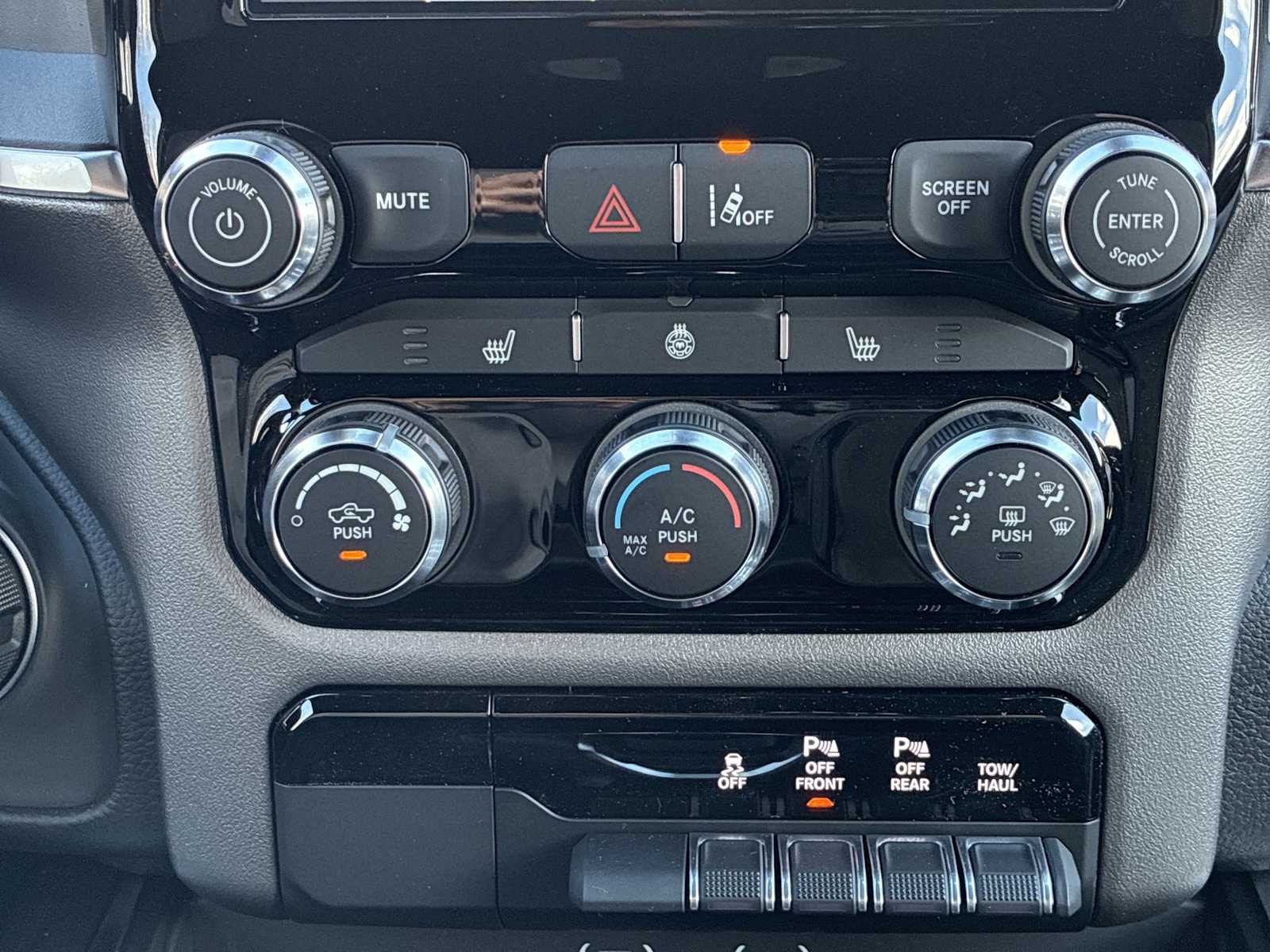 Thumbnail: 2026 RAM 1500 - 16