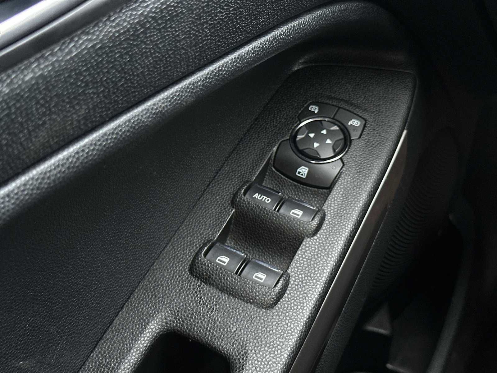 Thumbnail: 2019 Ford EcoSport - 15