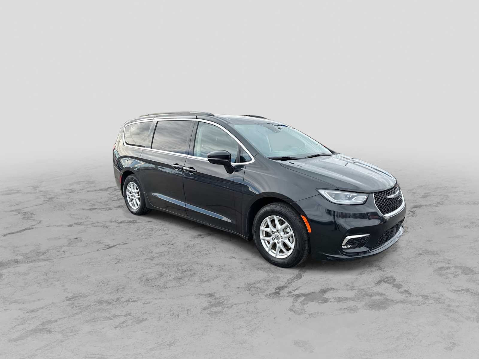 Thumbnail: 2022 Chrysler Pacifica - 2