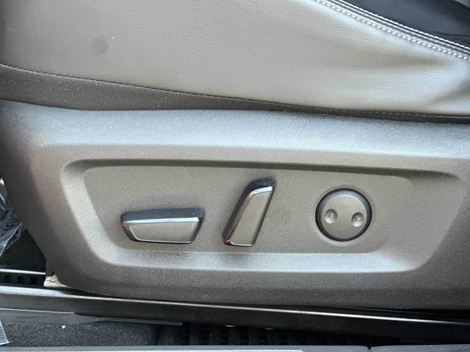 Thumbnail: 2022 Nissan Rogue - 14