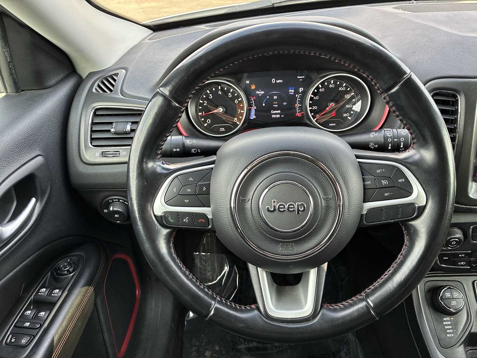 Thumbnail: 2020 Jeep Compass - 11