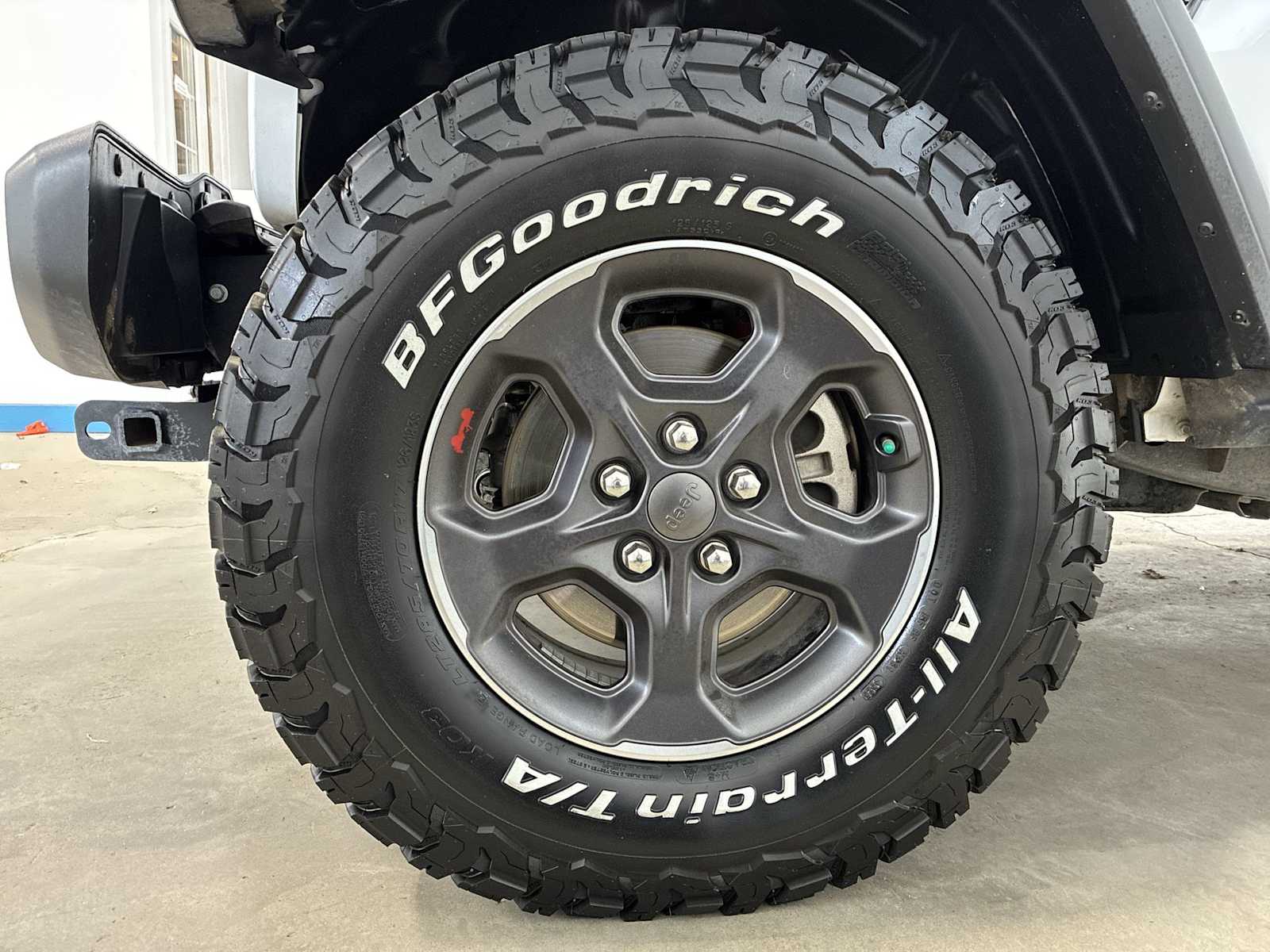 Thumbnail: 2023 Jeep Gladiator - 19