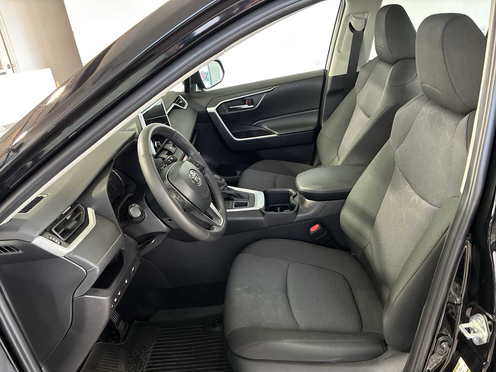 Thumbnail: 2024 Toyota RAV4 - 13