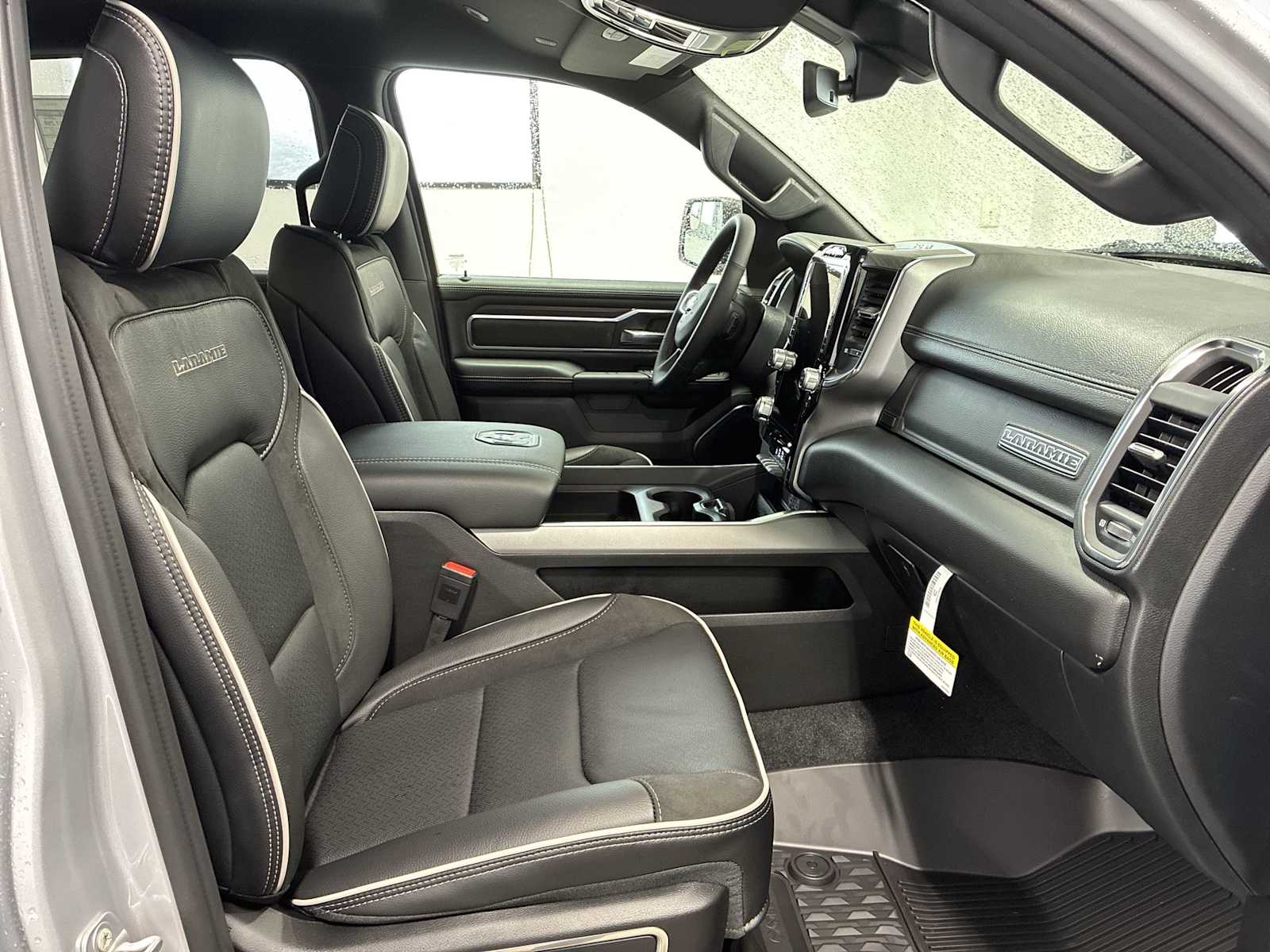 Thumbnail: 2026 RAM 1500 - 25