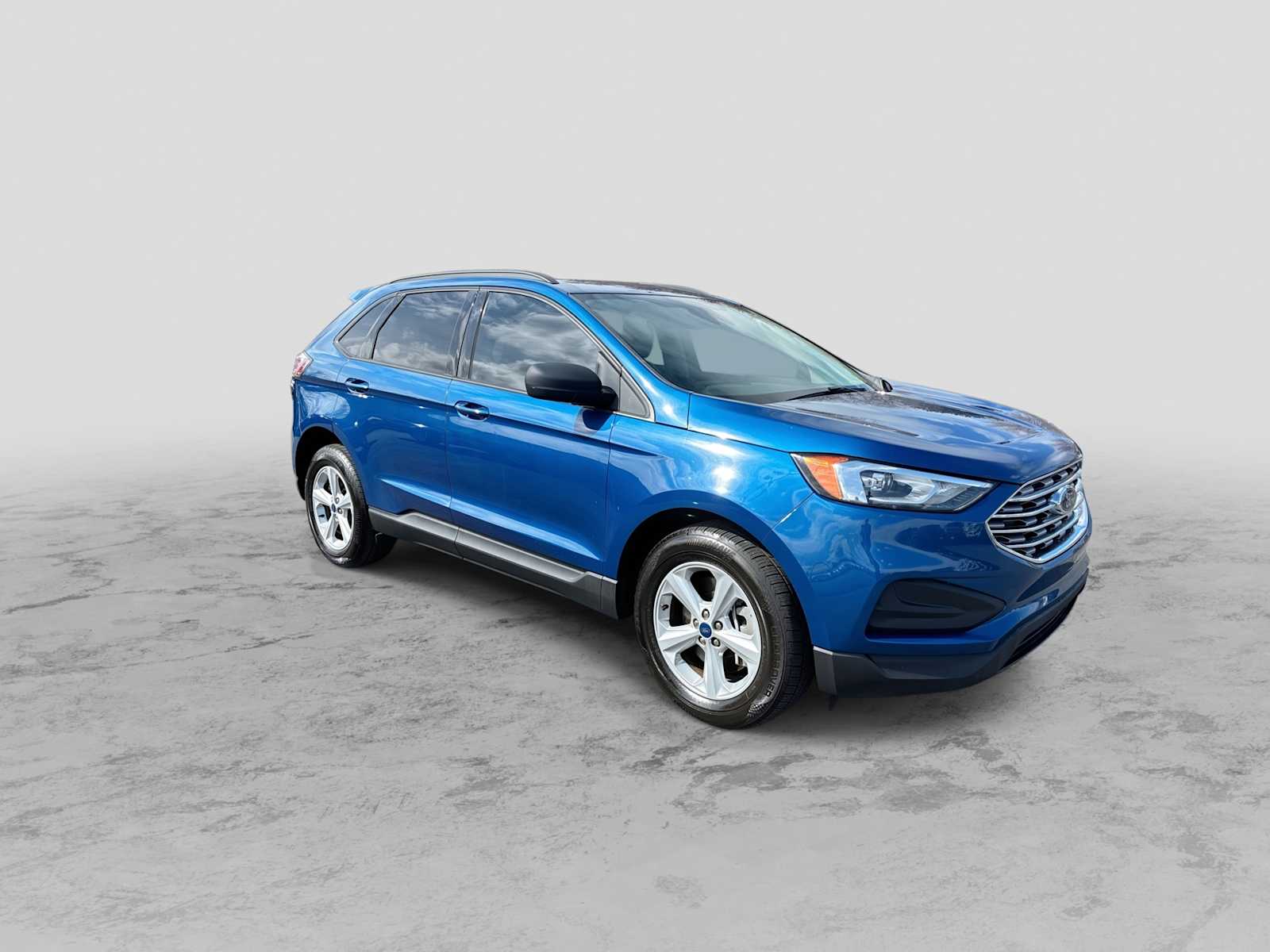 Thumbnail: 2022 Ford Edge - 2