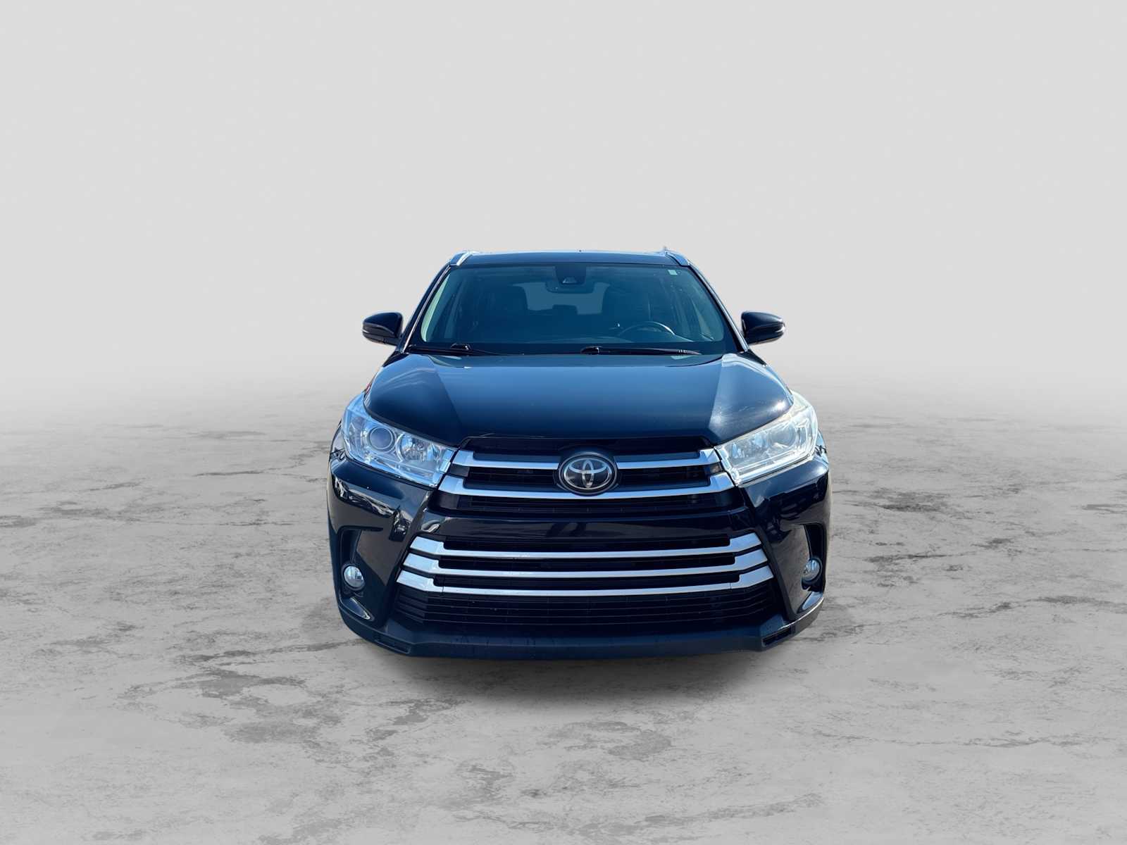 Thumbnail: 2019 Toyota Highlander - 3