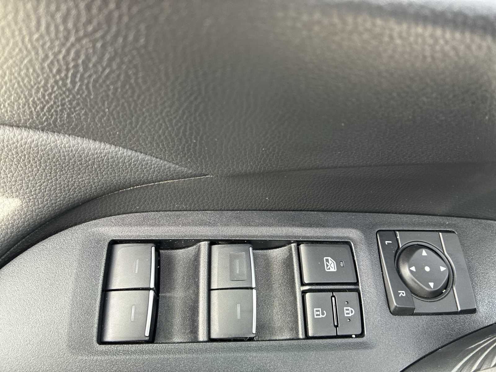 Thumbnail: 2025 Toyota RAV4 - 15