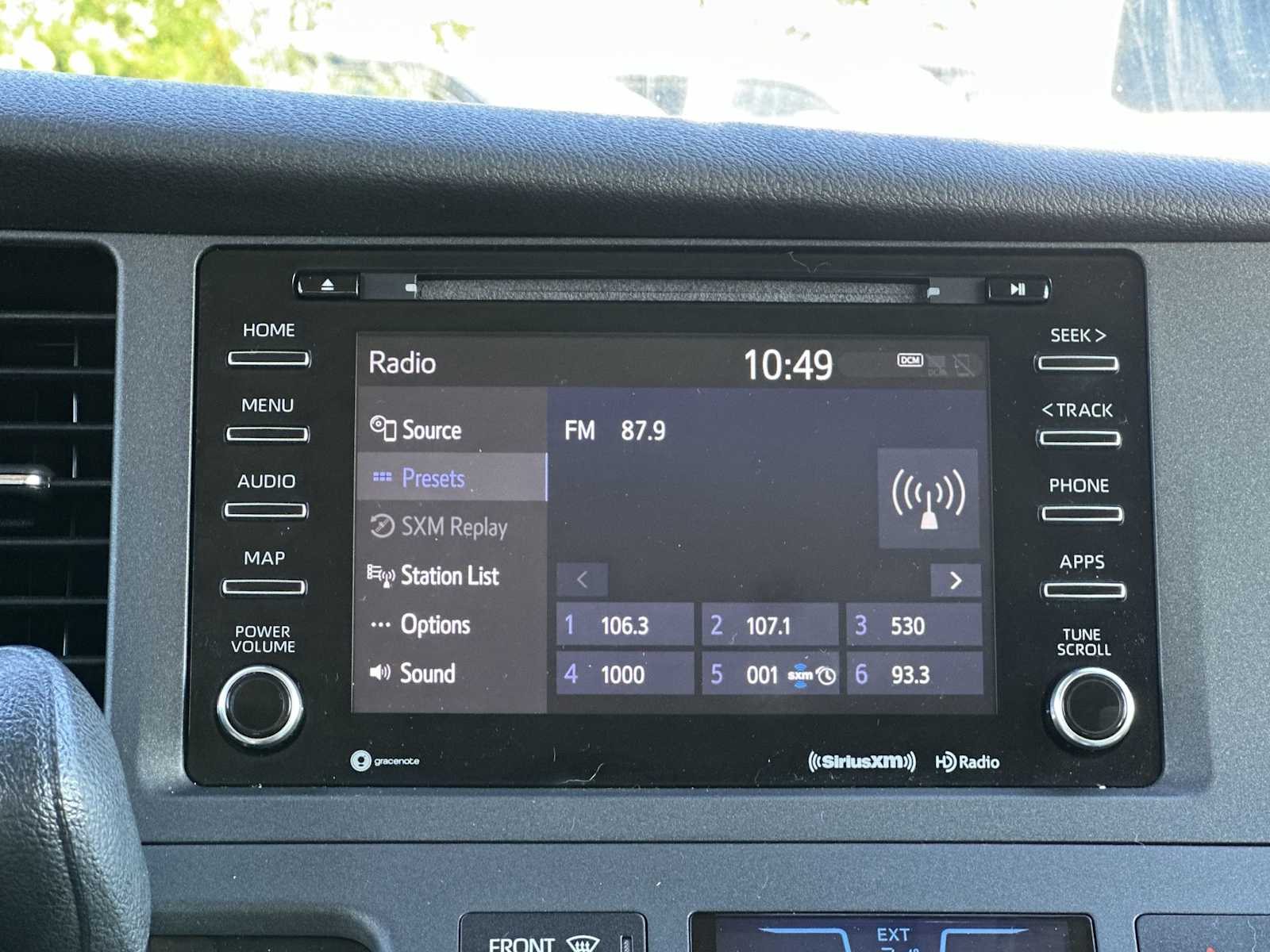 Thumbnail: 2020 Toyota Sienna - 12
