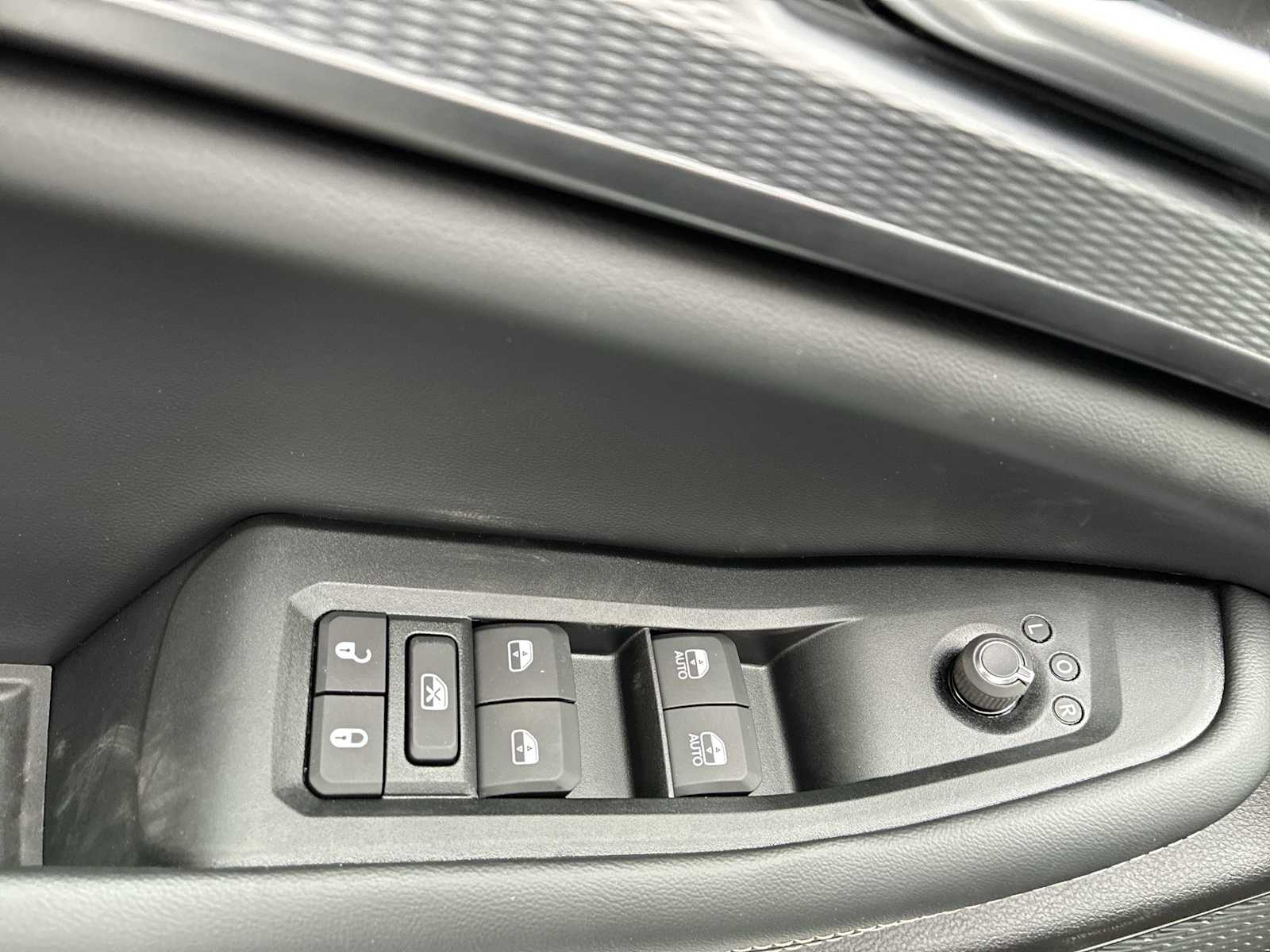 Thumbnail: 2026 Jeep Grand Cherokee - 15