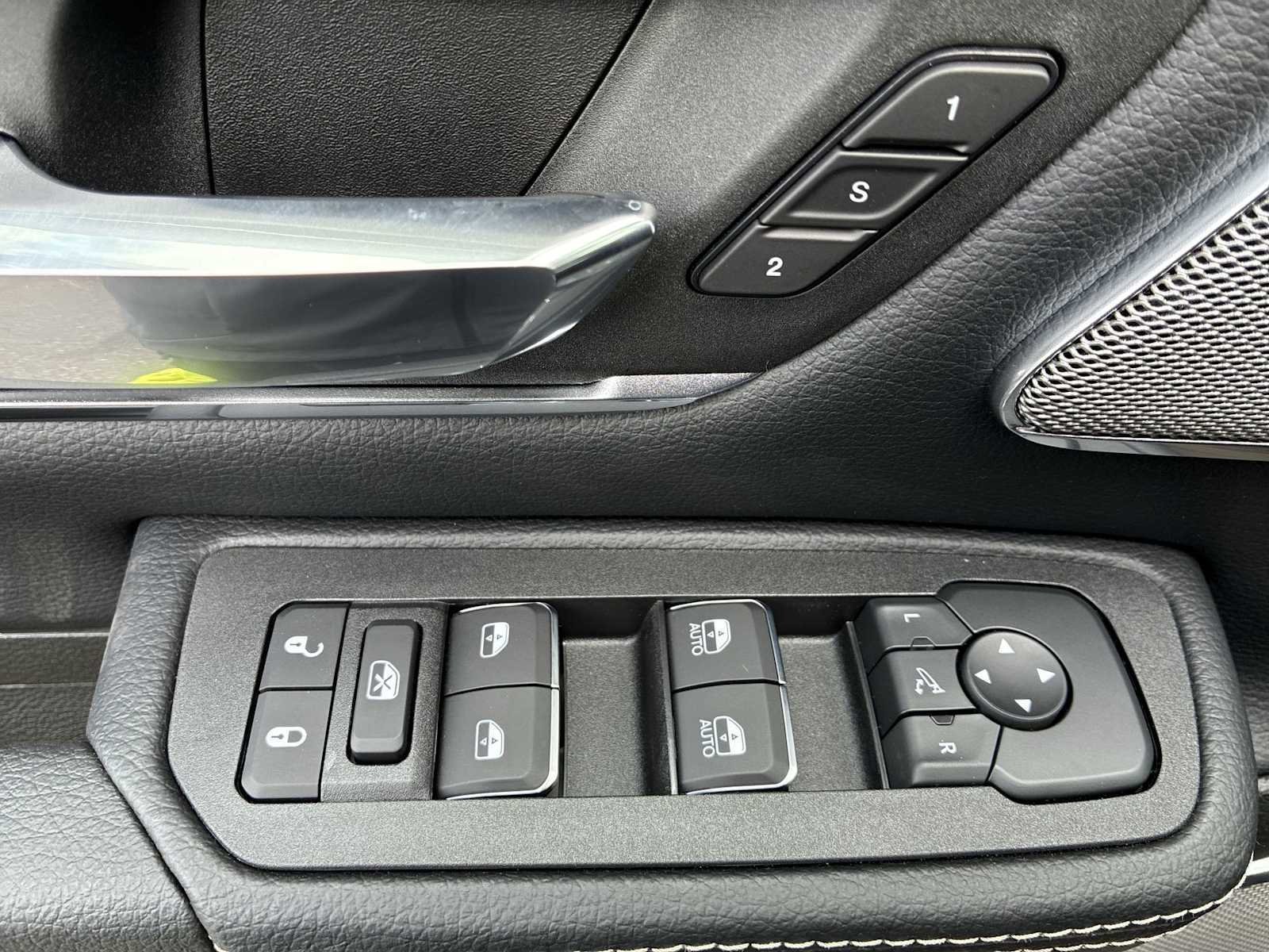 Thumbnail: 2026 RAM 1500 - 15