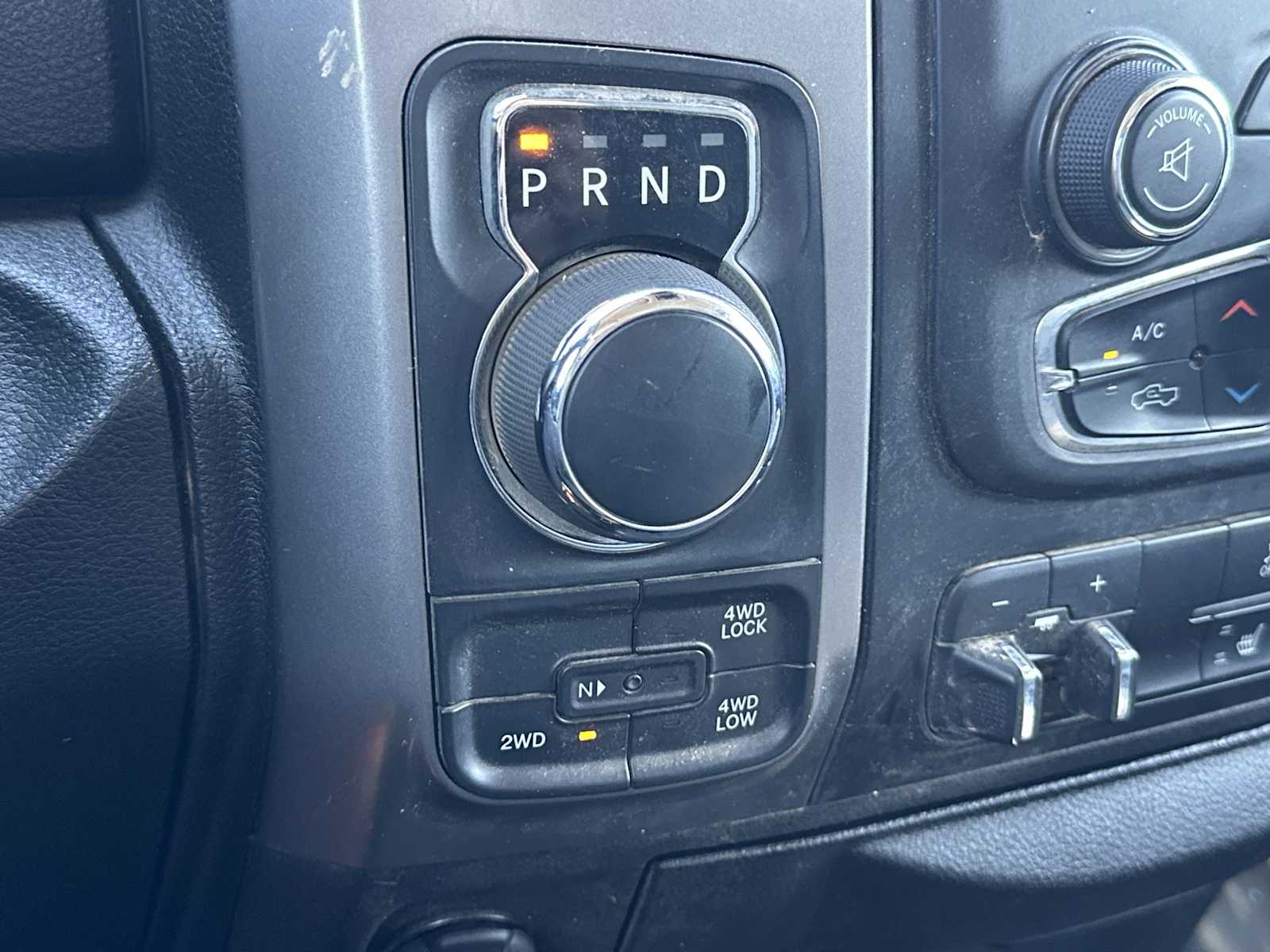 Thumbnail: 2022 RAM 1500 Classic - 19