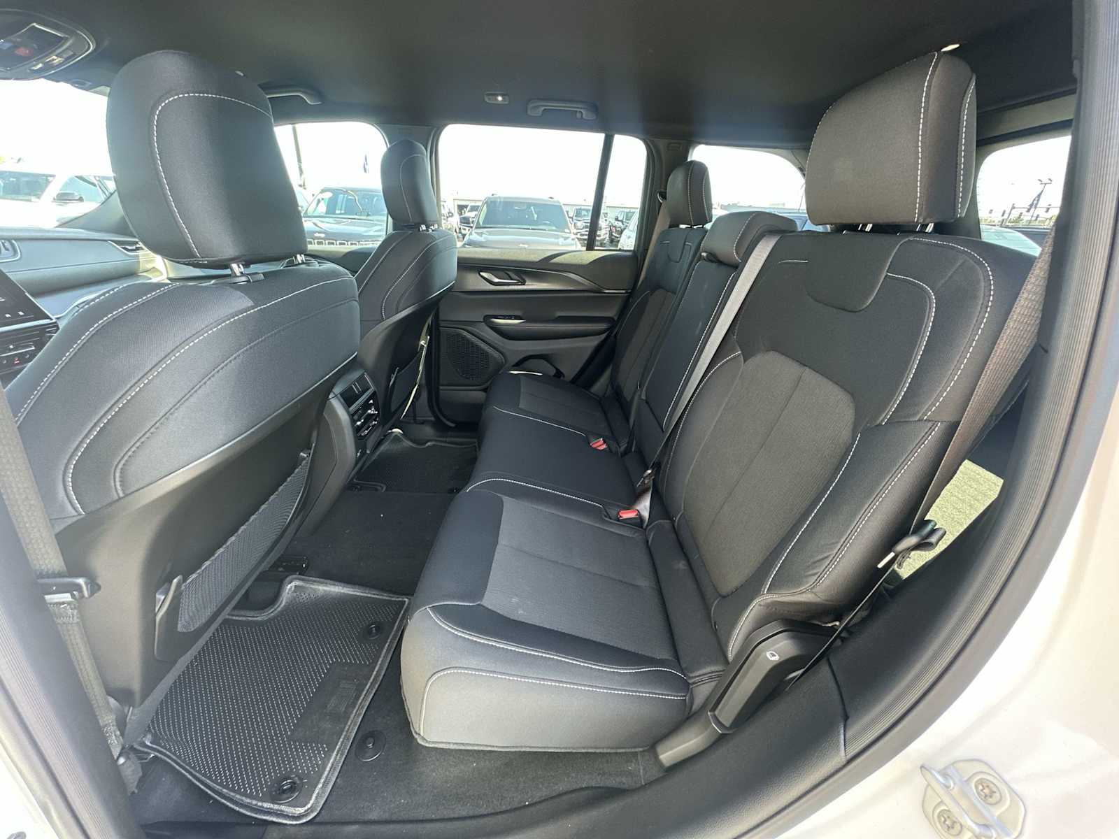 Thumbnail: 2025 Jeep Grand Cherokee - 22