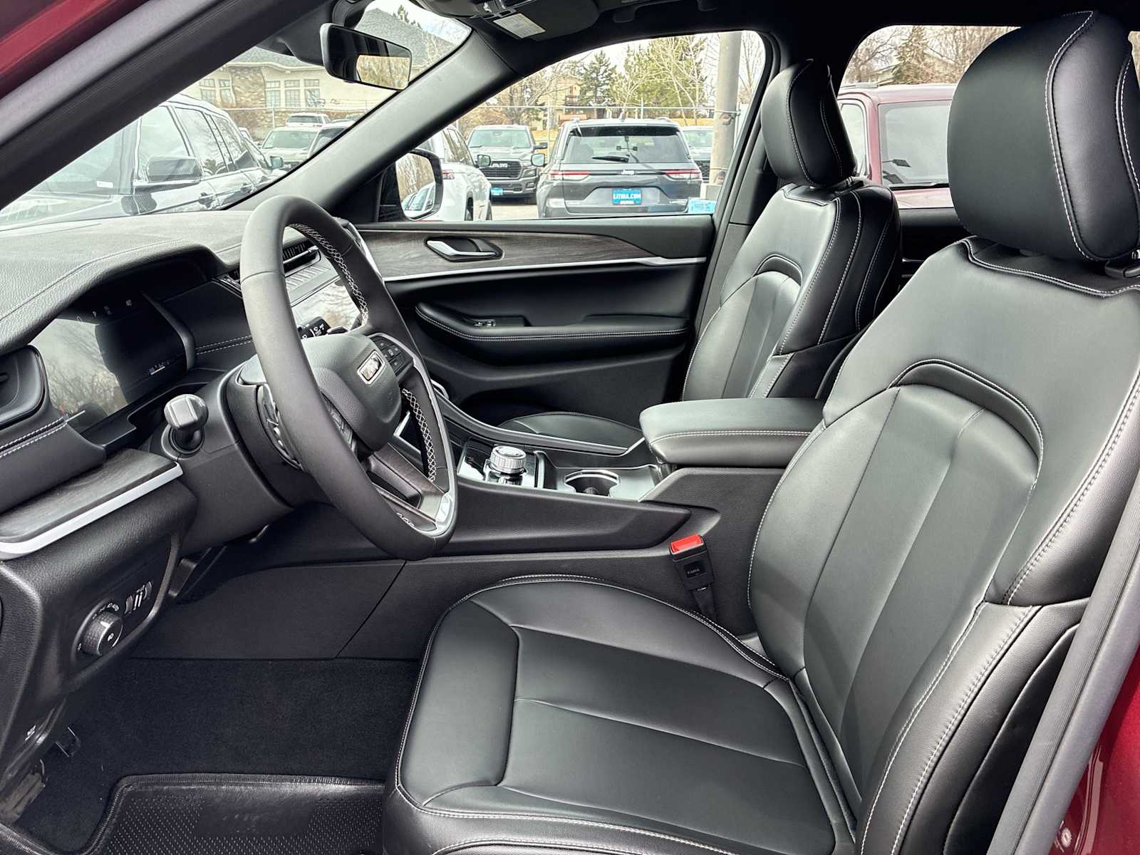 Thumbnail: 2026 Jeep Grand Cherokee - 13