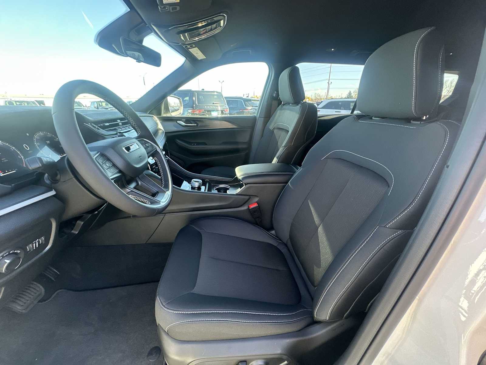 Thumbnail: 2025 Jeep Grand Cherokee - 13