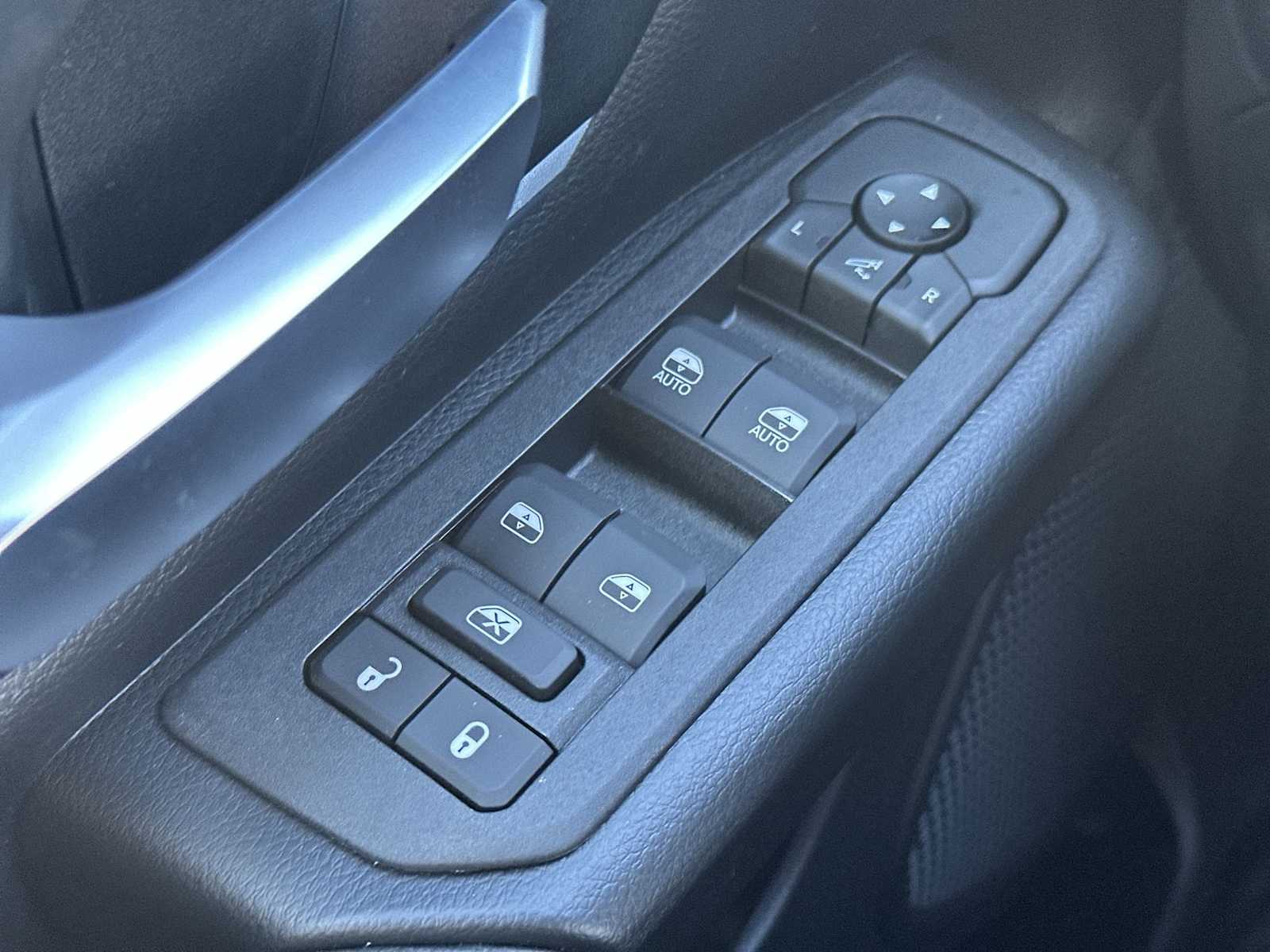 Thumbnail: 2026 RAM 1500 - 15