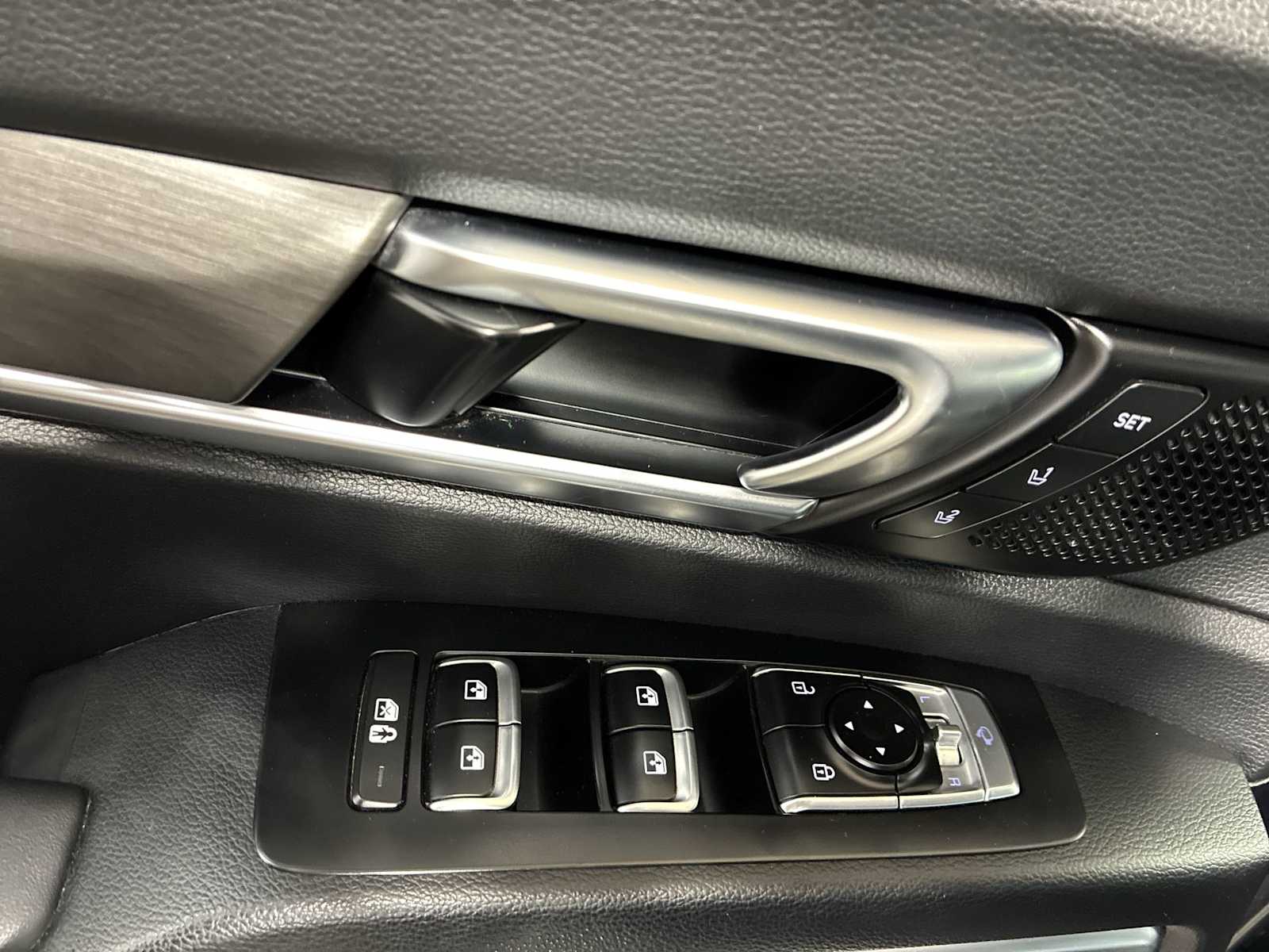 Thumbnail: 2023 Kia Telluride - 15