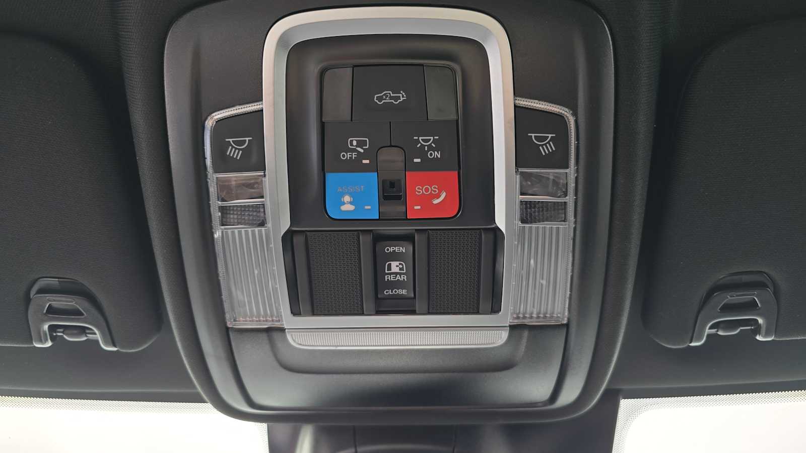 2025 RAM 3500 Laramie 23