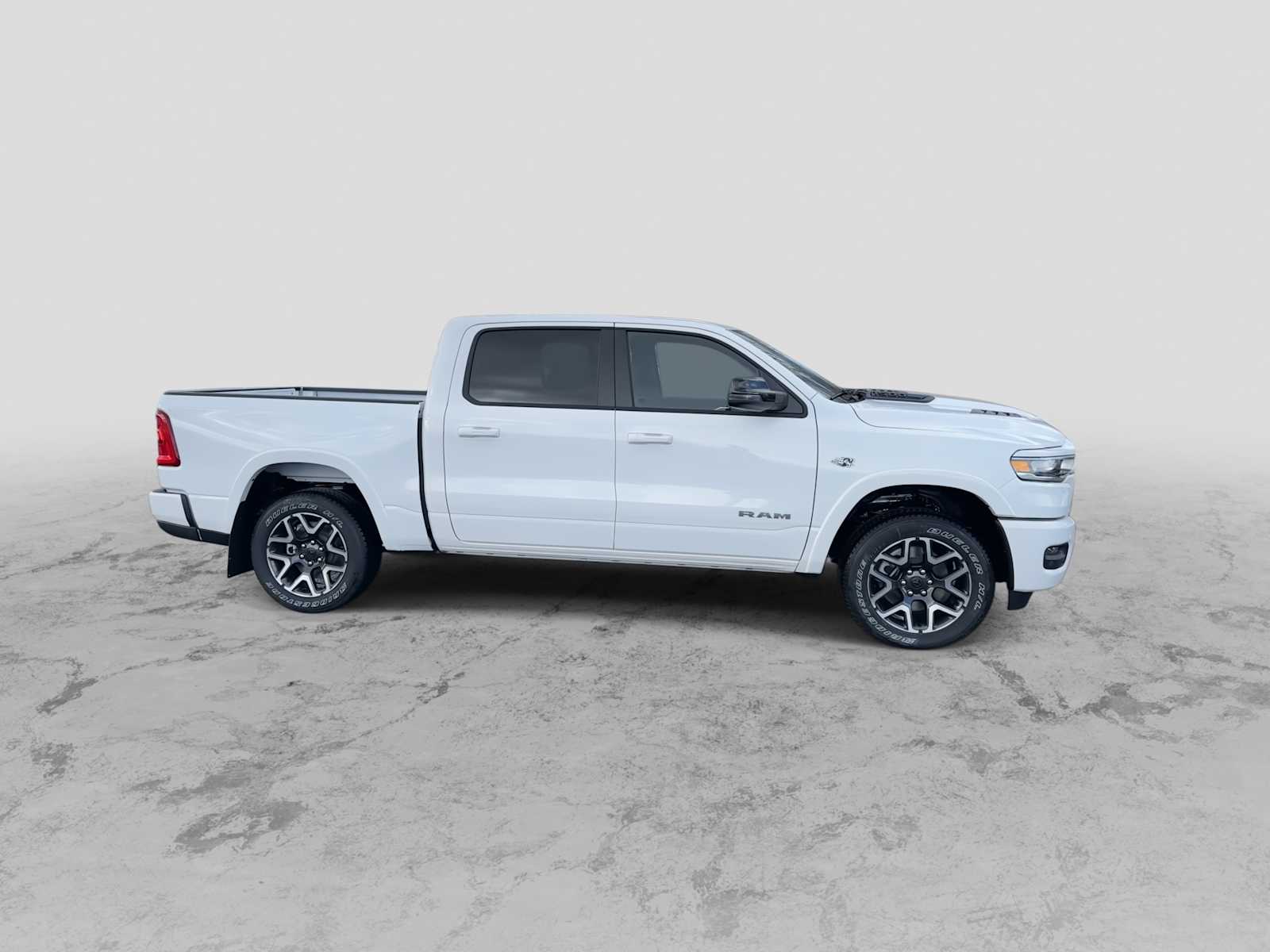 Thumbnail: 2026 RAM 1500 - 9