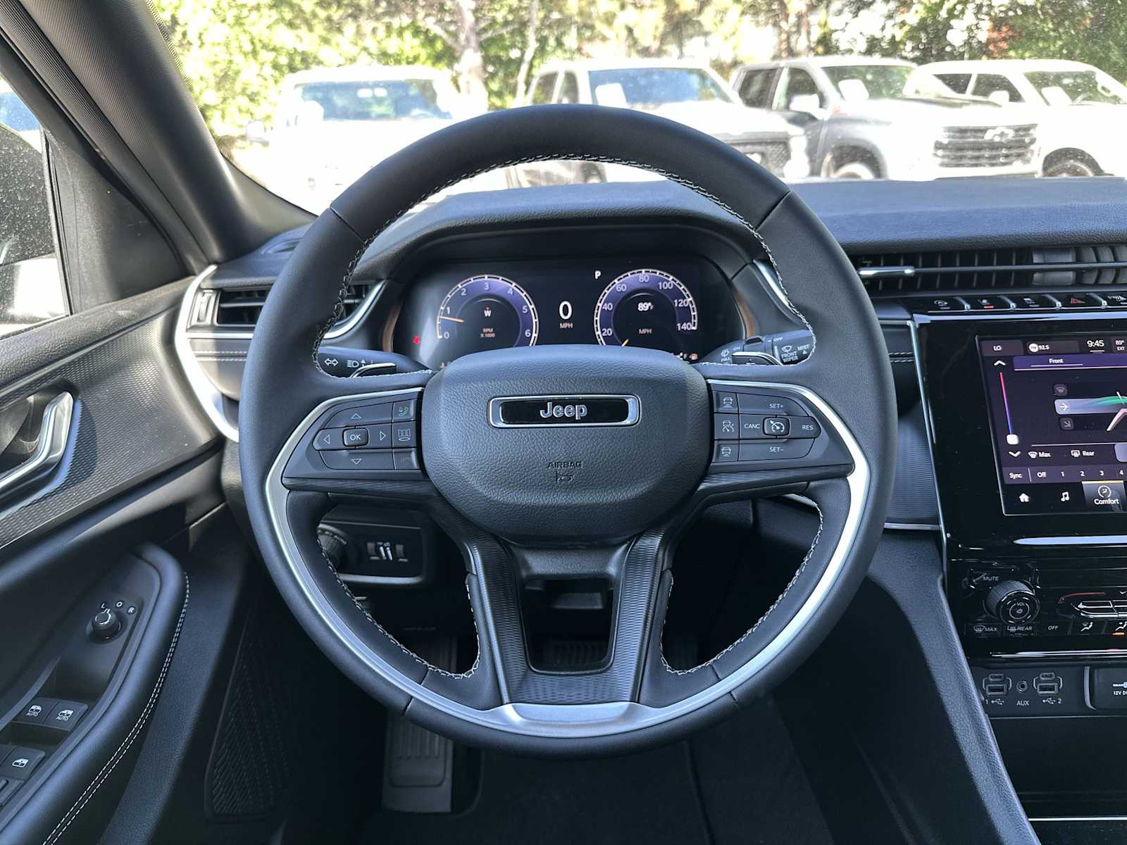 Thumbnail: 2025 Jeep Grand Cherokee - 11