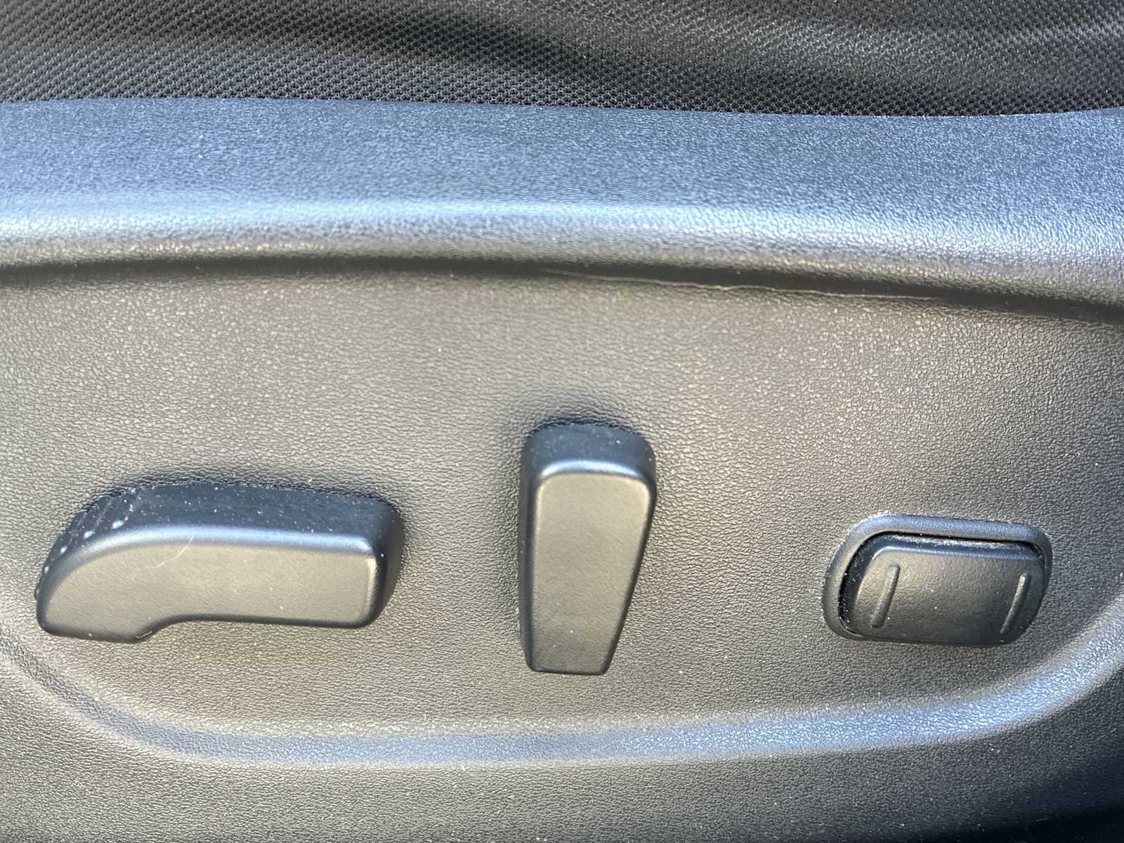 Thumbnail: 2017 Nissan Rogue - 14