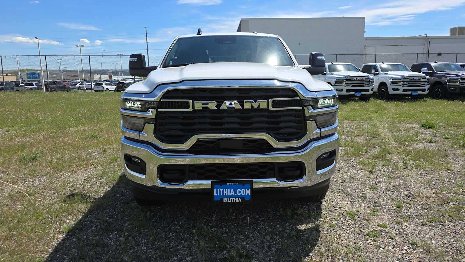 2025 Ram 2500 Big Horn photo 3