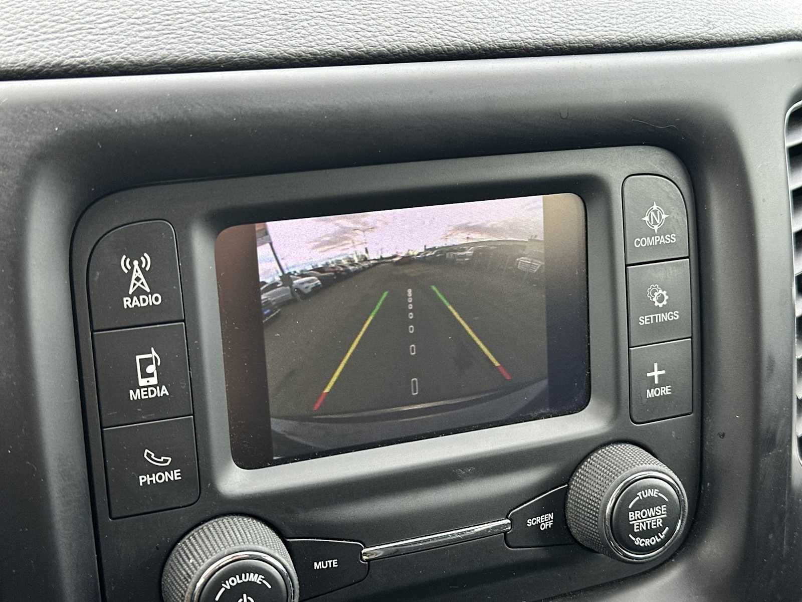 Thumbnail: 2018 Jeep Compass - 21