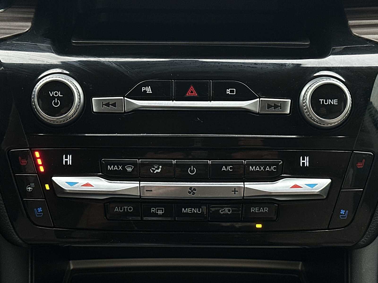 Thumbnail: 2021 Ford Explorer - 17