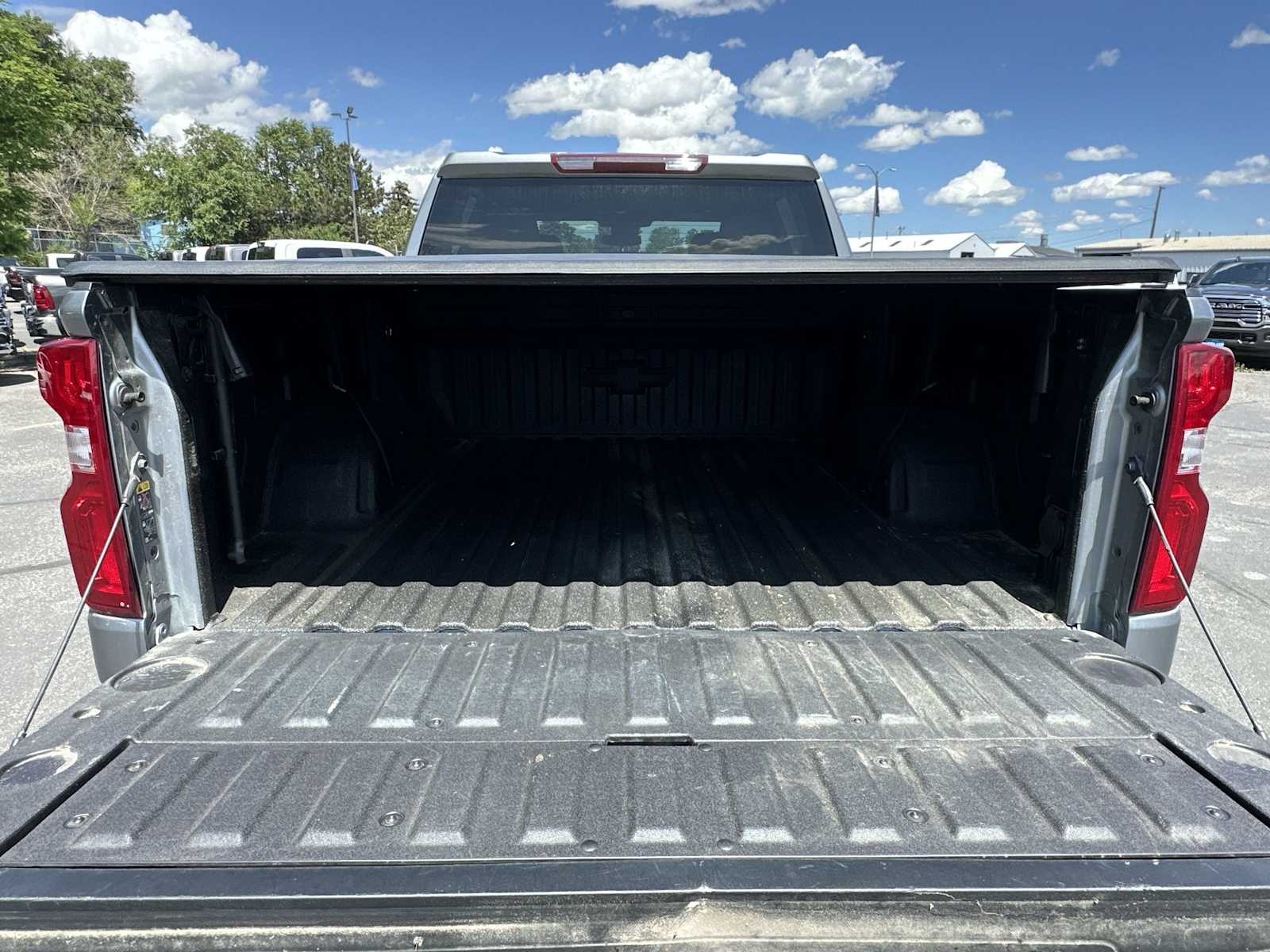 Thumbnail: 2024 Chevrolet Silverado 1500 - 19