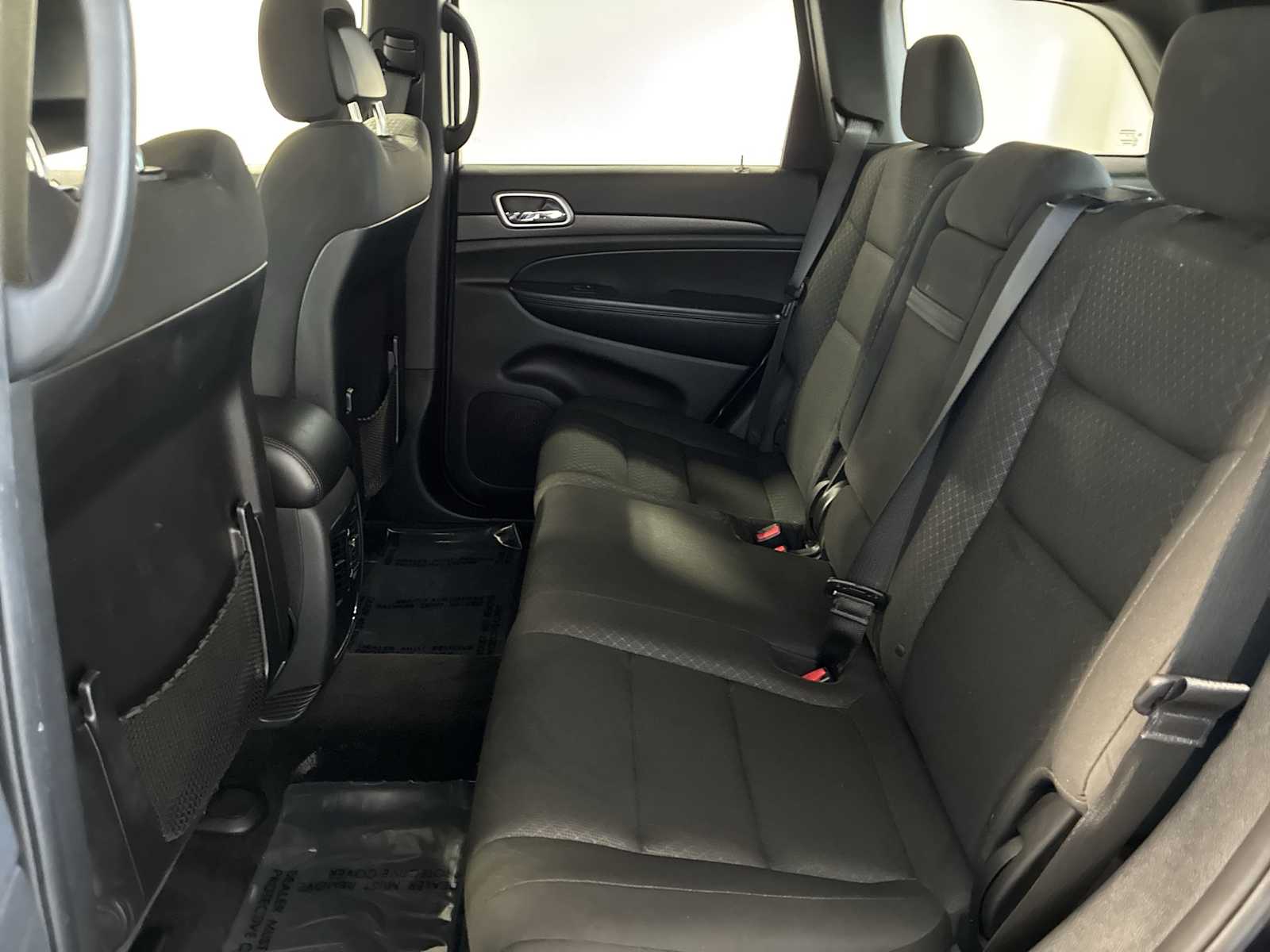 Thumbnail: 2018 Jeep Grand Cherokee - 23