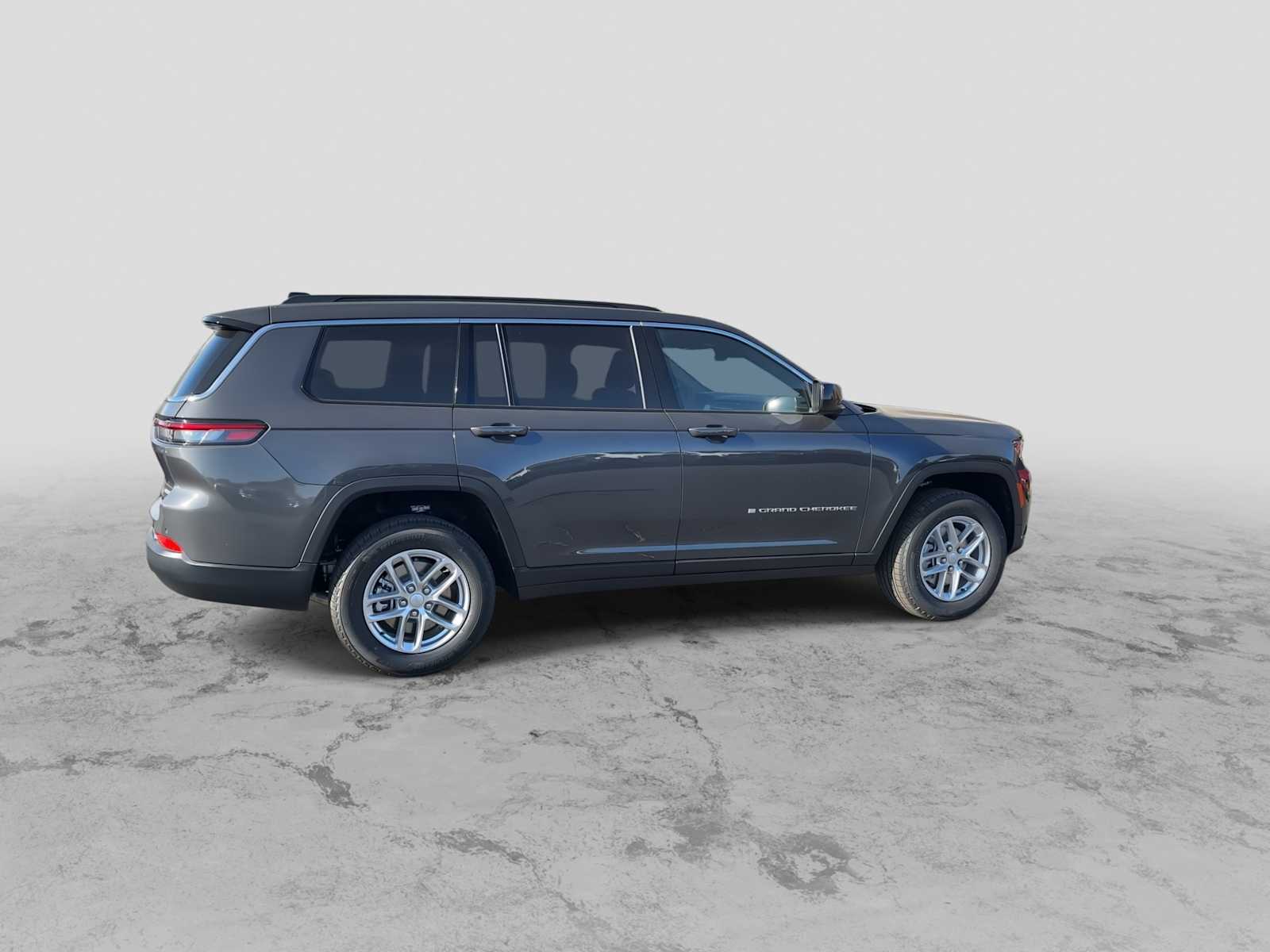 Thumbnail: 2025 Jeep Grand Cherokee - 2