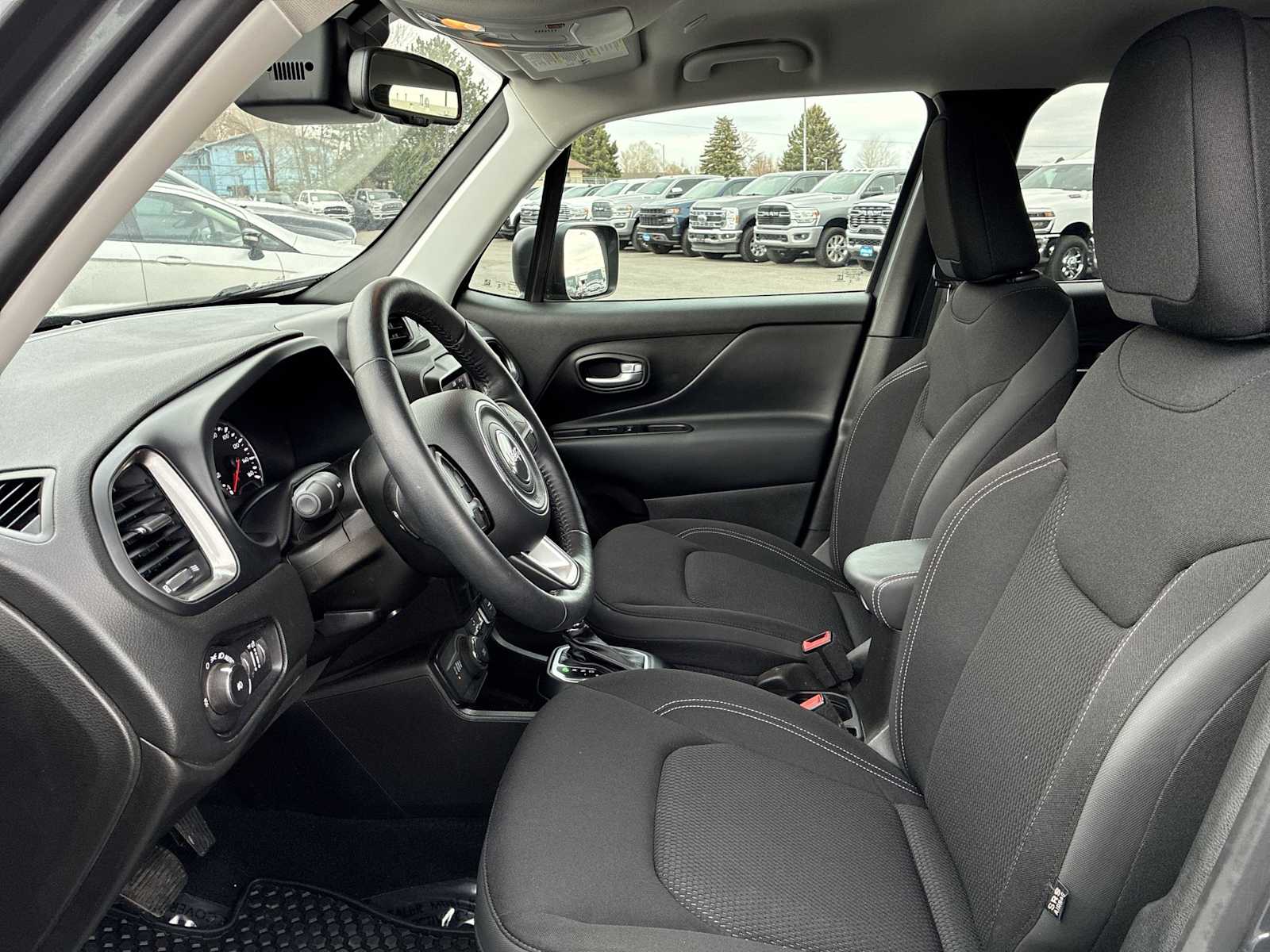 Thumbnail: 2023 Jeep Renegade - 13