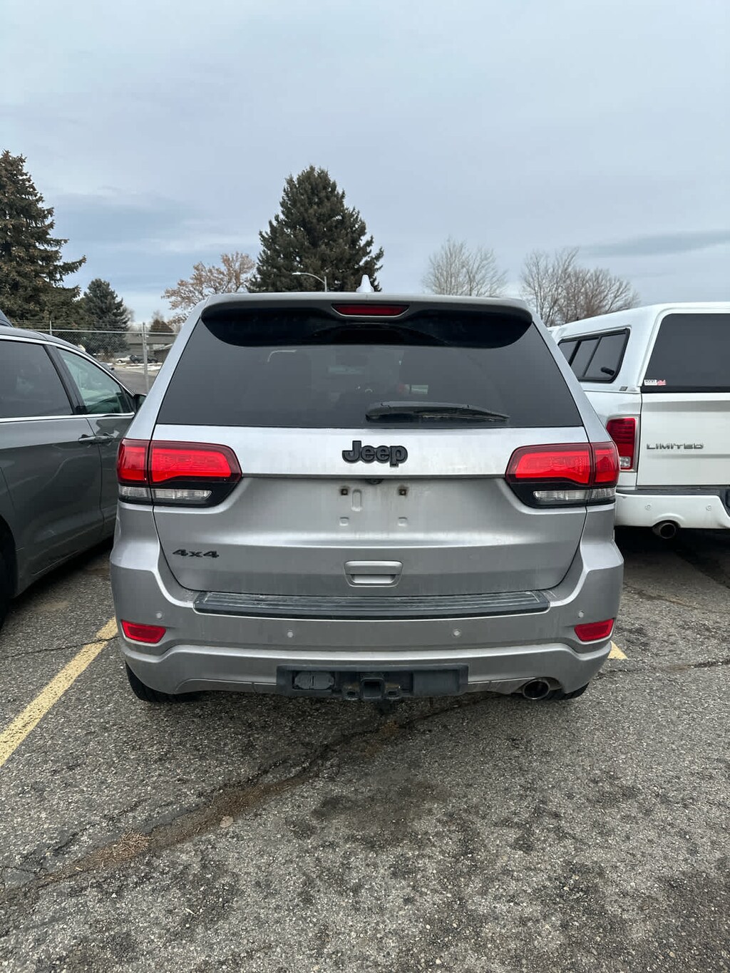 Used 2019 Jeep Grand Cherokee Altitude SUV