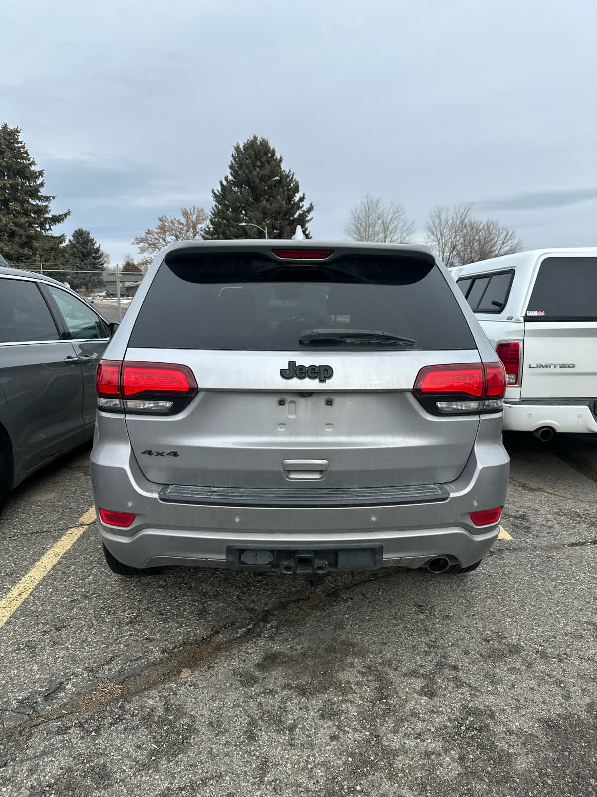 2019 Jeep Grand Cherokee Altitude photo 4