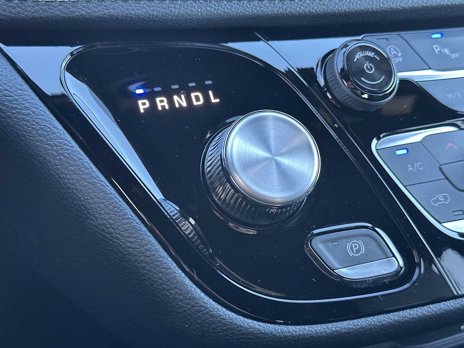 Thumbnail: 2026 Chrysler Pacifica - 21