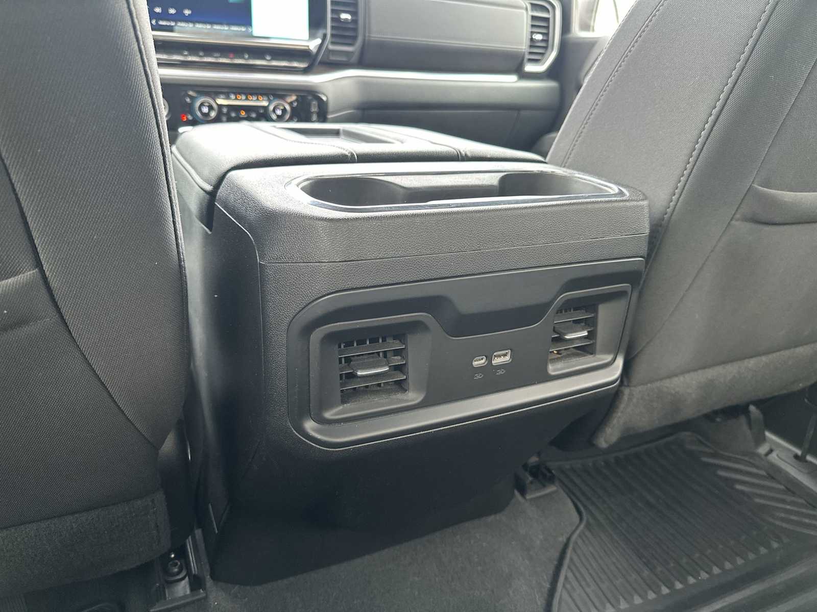 Thumbnail: 2022 Chevrolet Silverado 1500 - 21