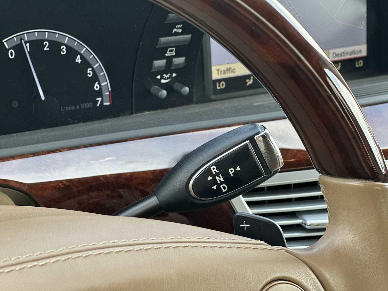 Thumbnail: 2012 Mercedes-Benz S-Class - 21