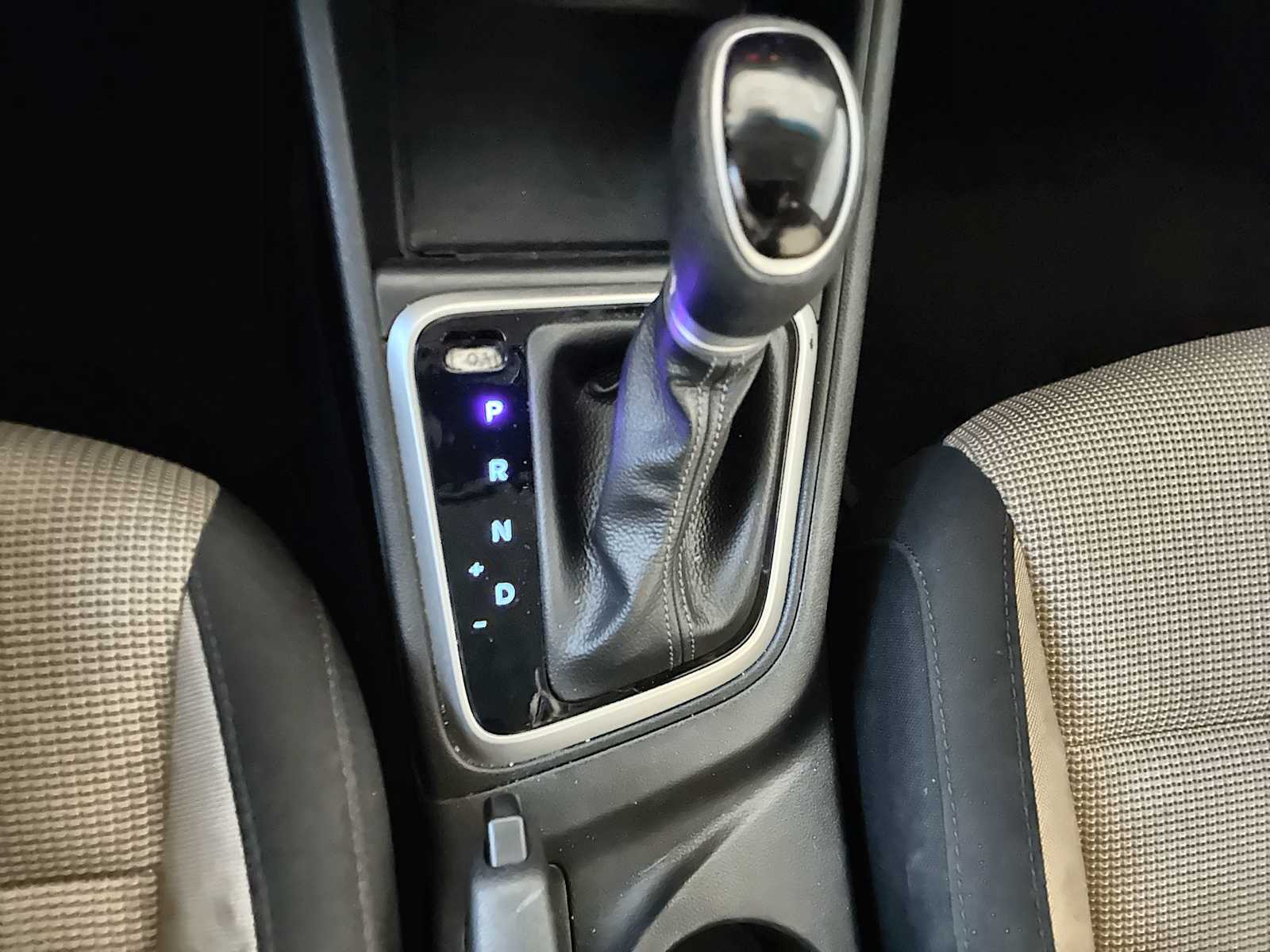 Thumbnail: 2022 Hyundai Accent - 20