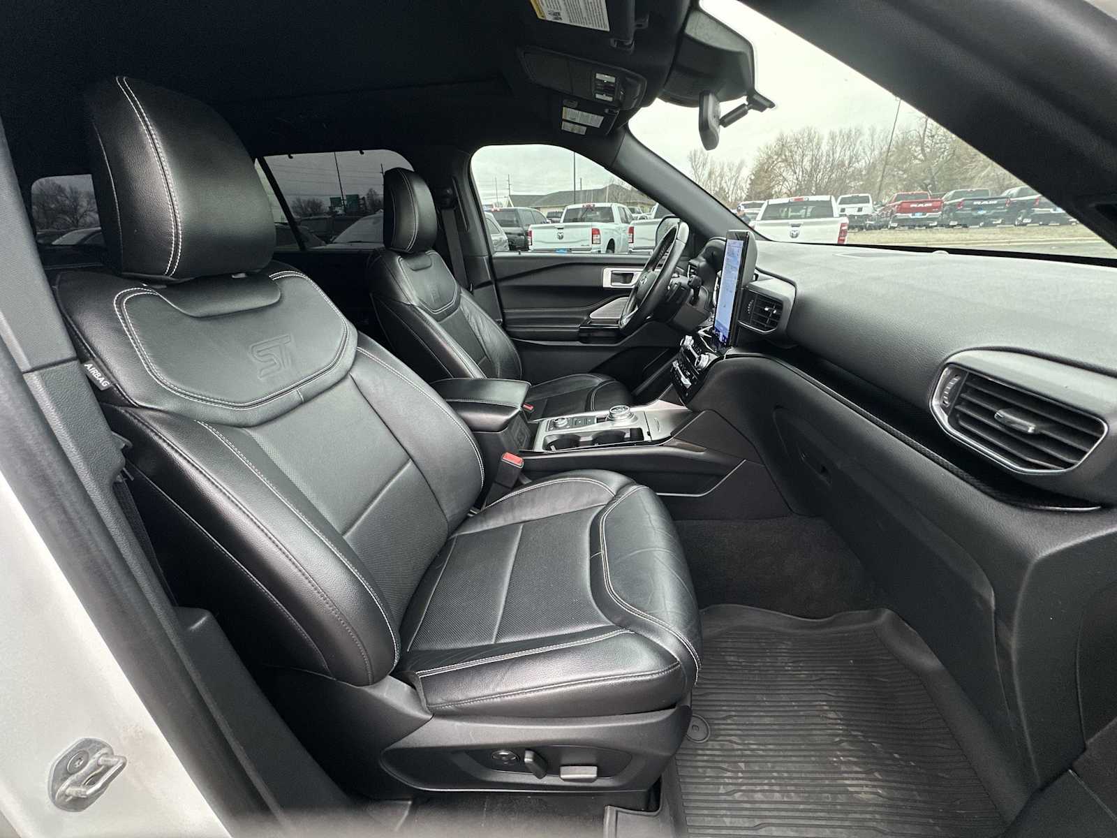 Thumbnail: 2021 Ford Explorer - 26