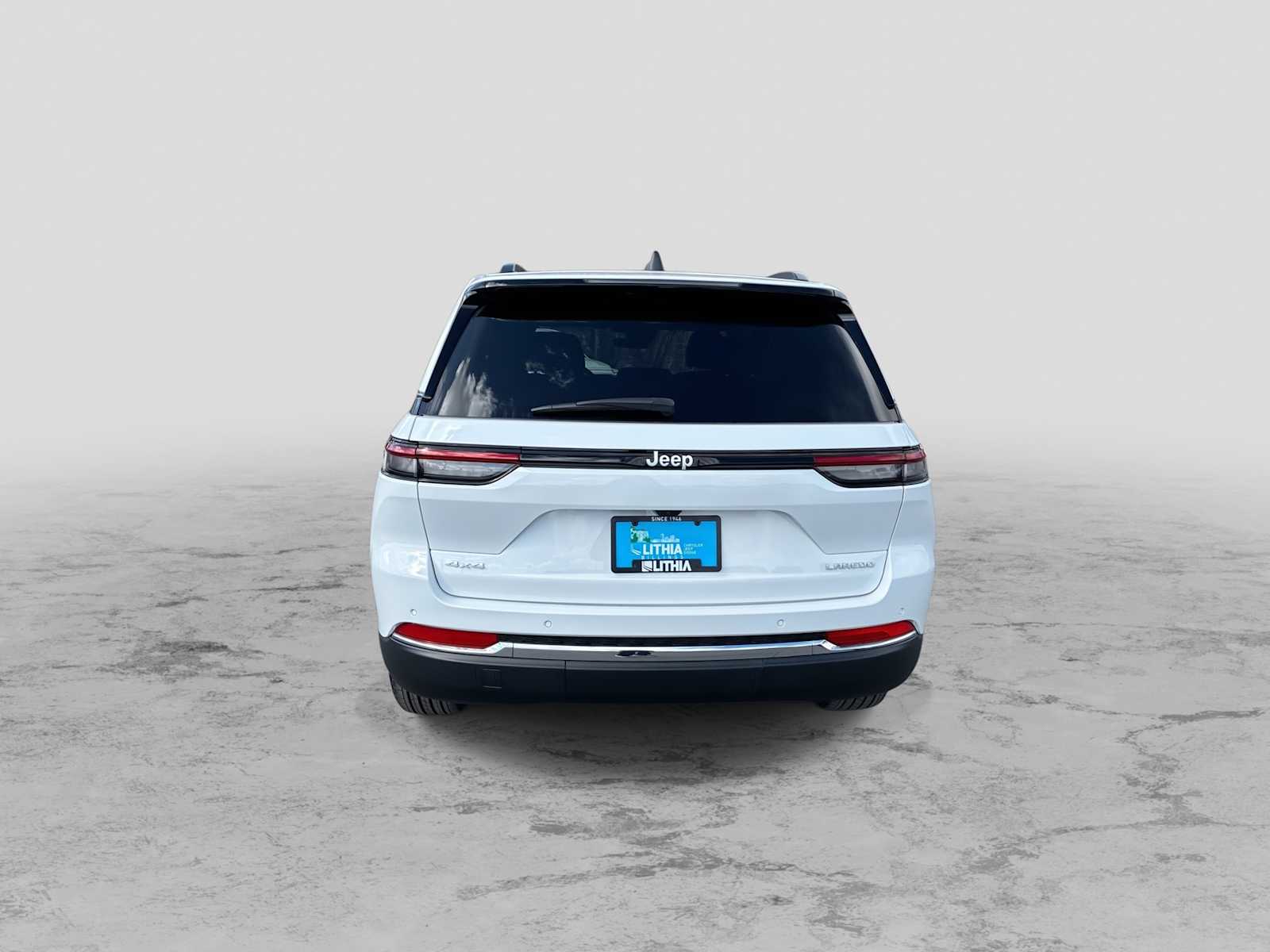 Thumbnail: 2026 Jeep Grand Cherokee - 7