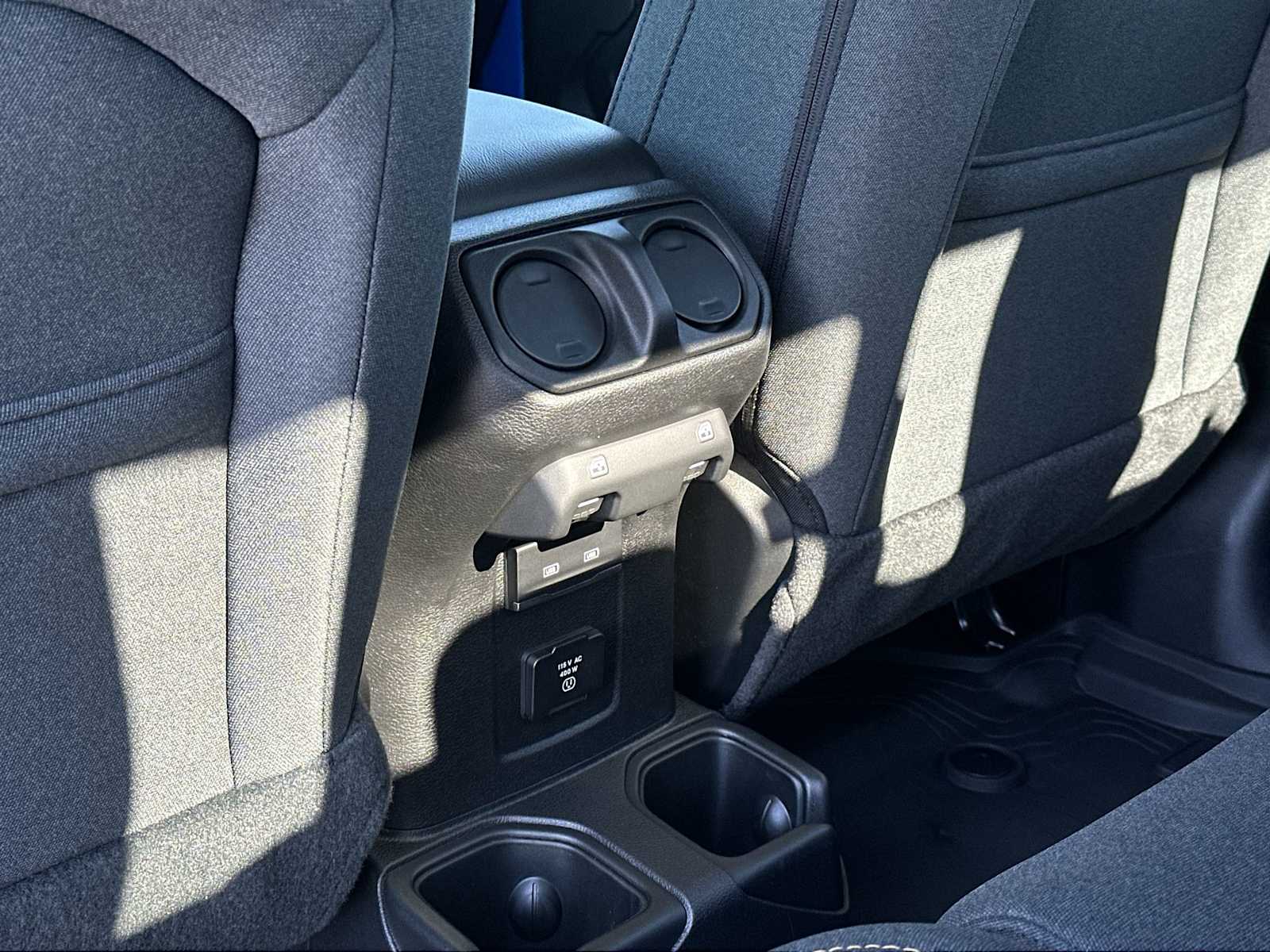 Thumbnail: 2025 Jeep Gladiator - 21