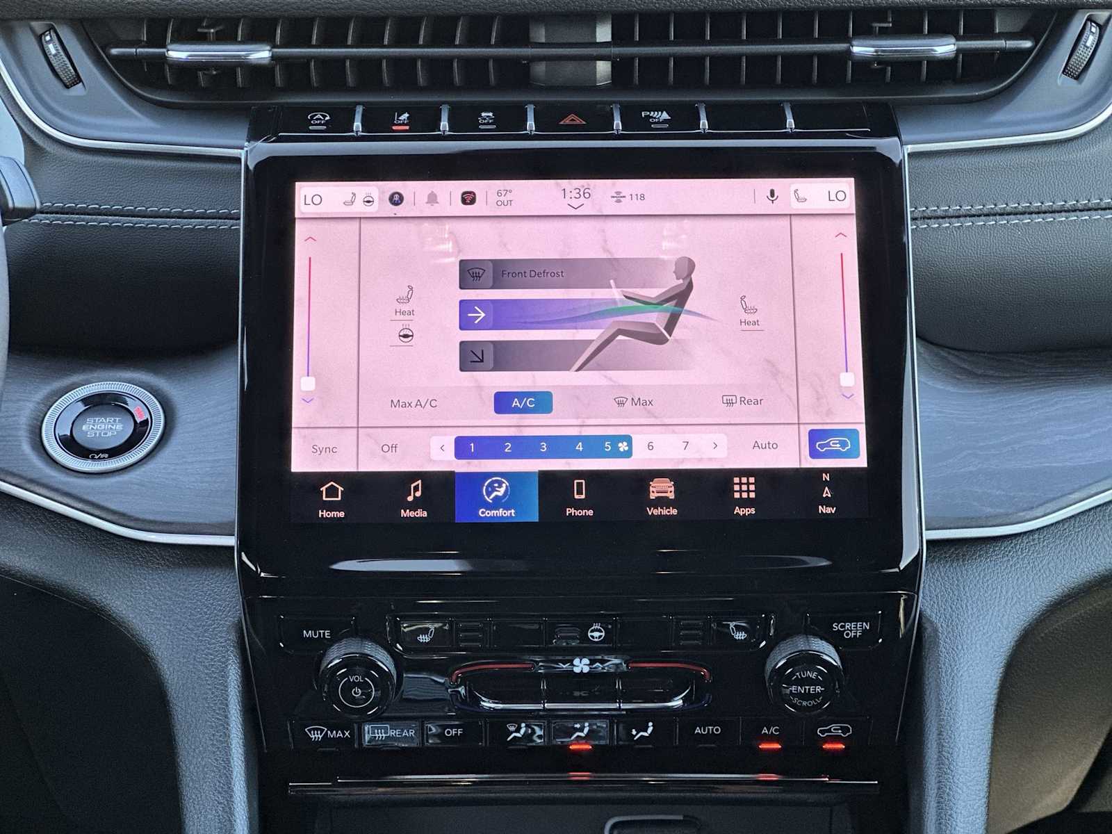 Thumbnail: 2025 Jeep Grand Cherokee - 16