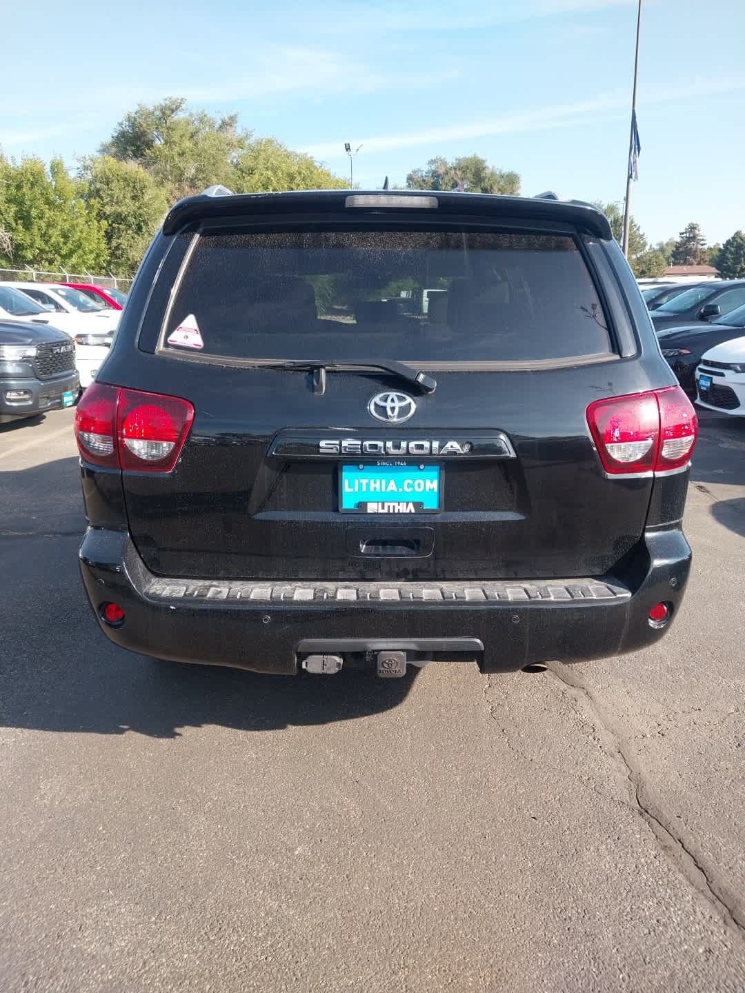 2019 Toyota Sequoia SR5 photo 4